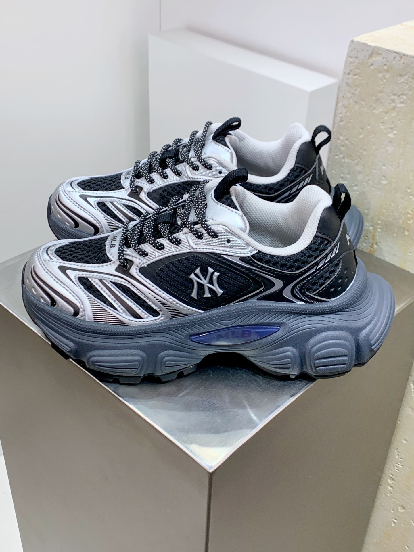 Nike Male Running Shoes Breathable M-l-s