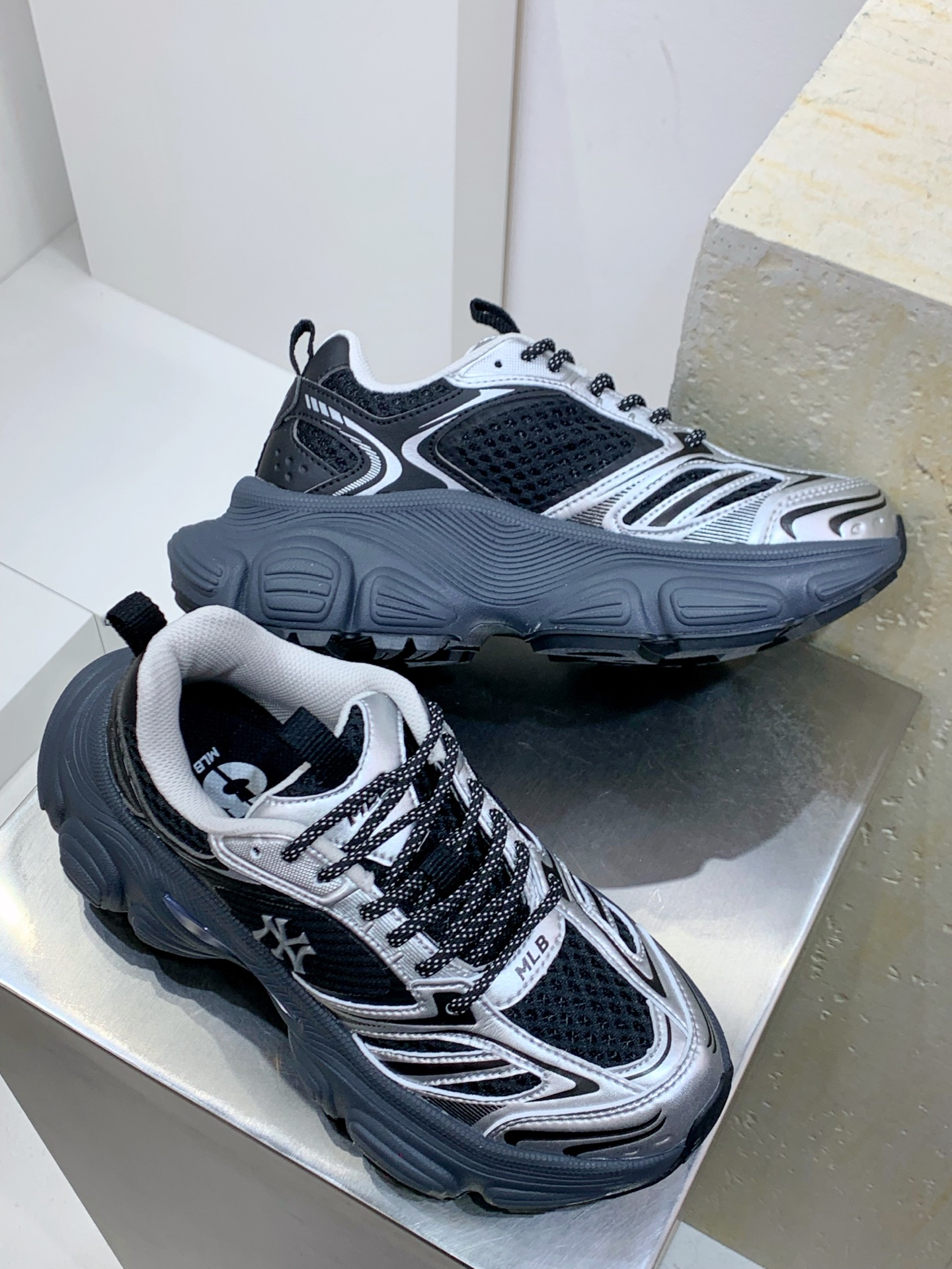 Nike Male Running Shoes Breathable M-l-s