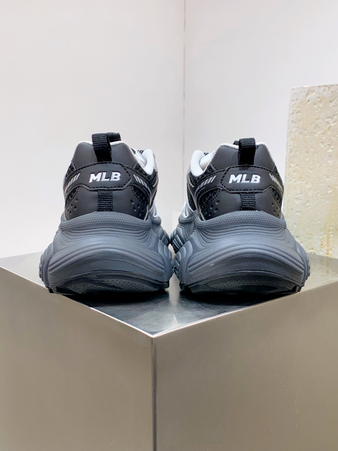 Nike Male Running Shoes Breathable M-l-s