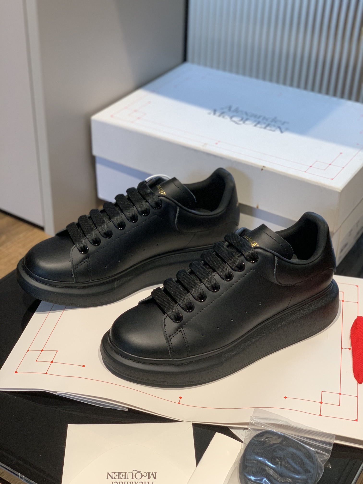 Alexander Mcqueen Male Basic Shoes Black M-l-s