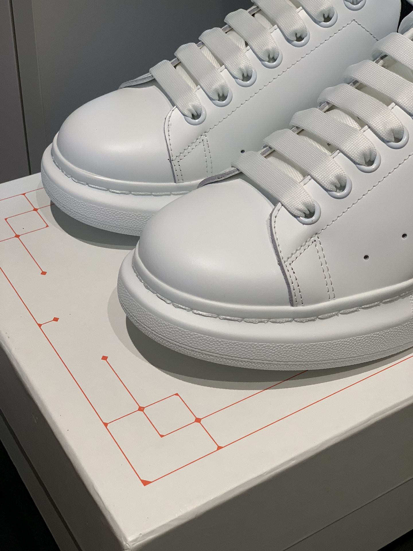 Alexander Mcqueen Male Basic Shoes Black M-l-s