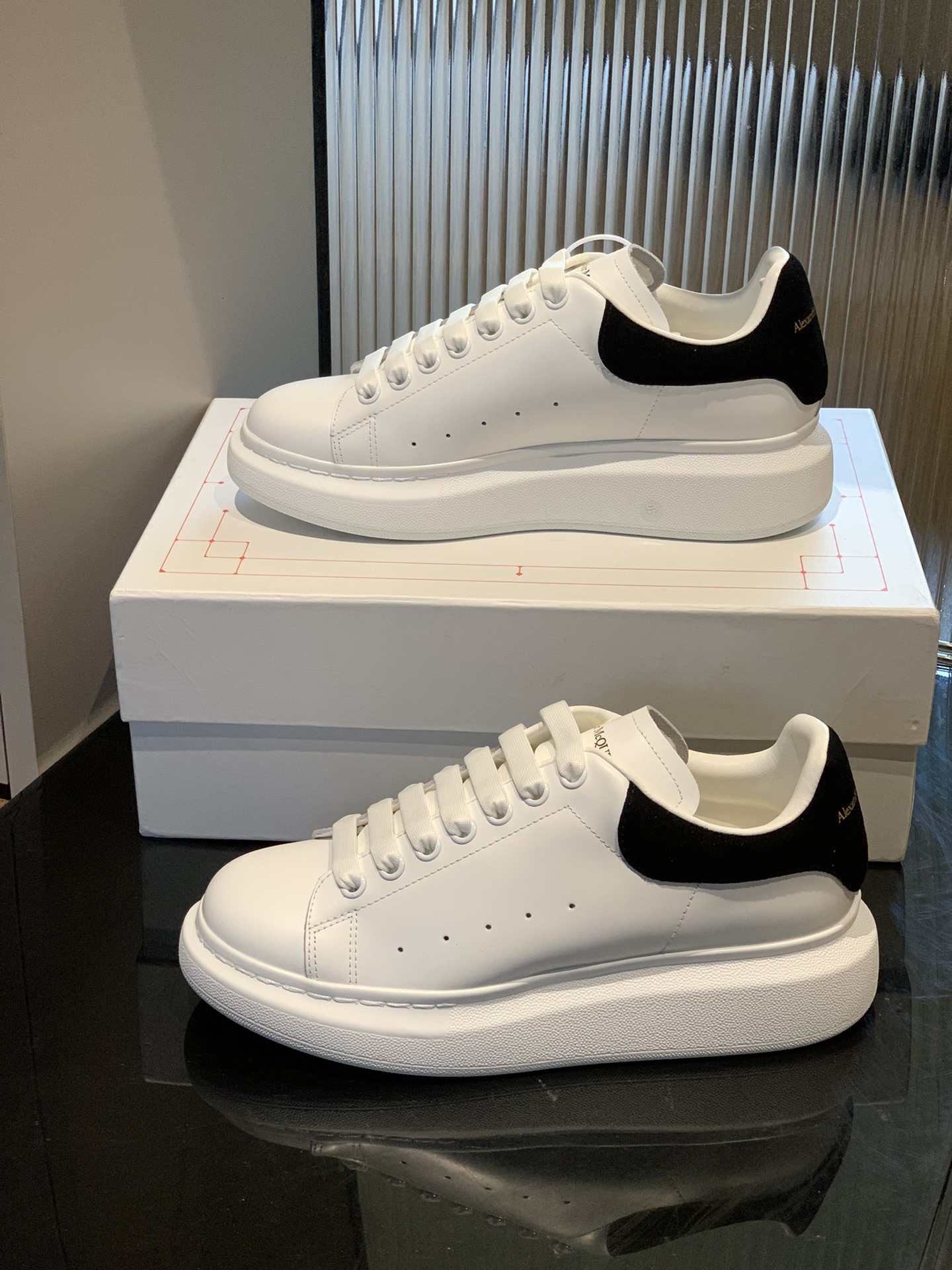 Alexander Mcqueen Male Basic Shoes Black M-l-s