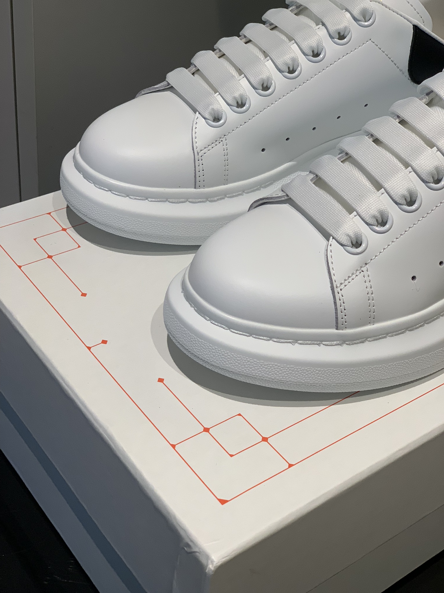 Alexander Mcqueen Male Basic Shoes Black M-l-s