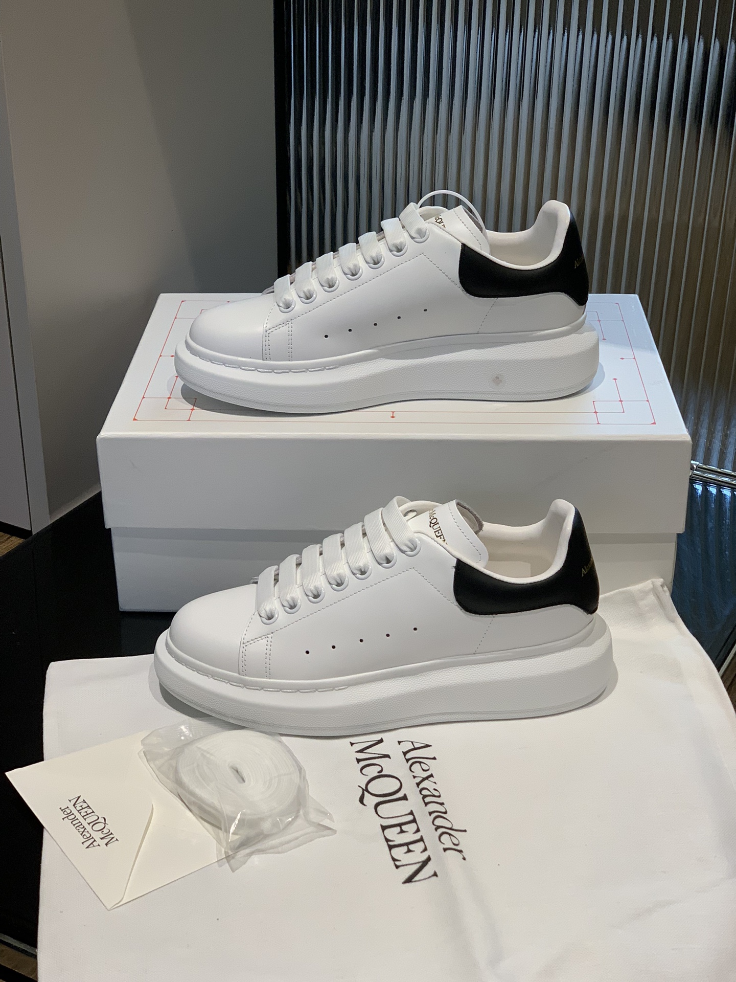 Alexander Mcqueen Male Basic Shoes Black M-l-s