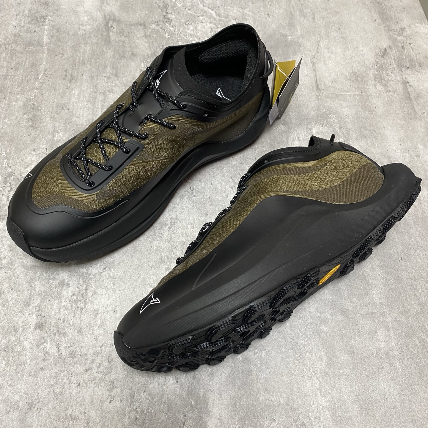 Basic Shoes Breathable M