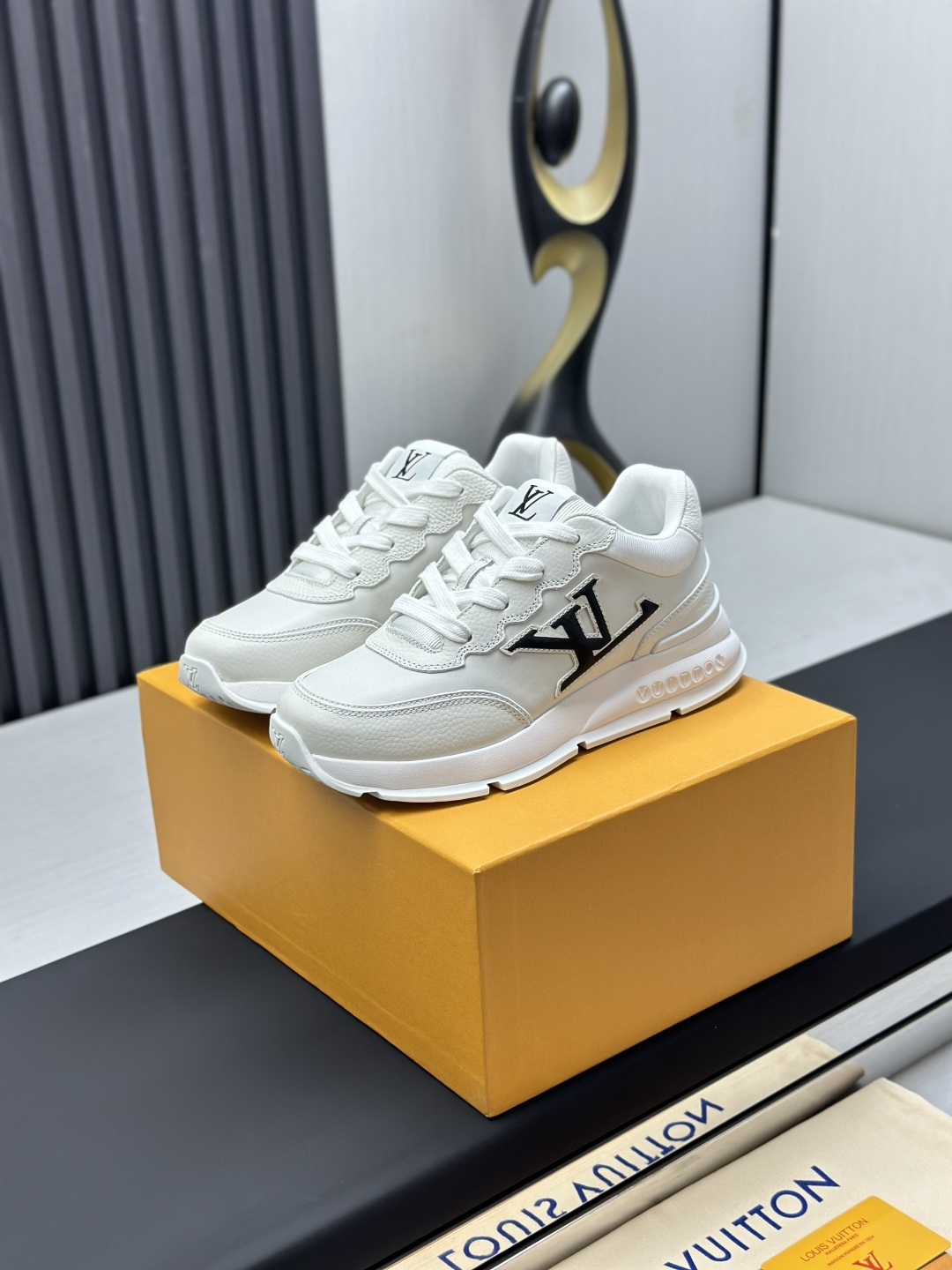 Male Basic Shoes Mesh L