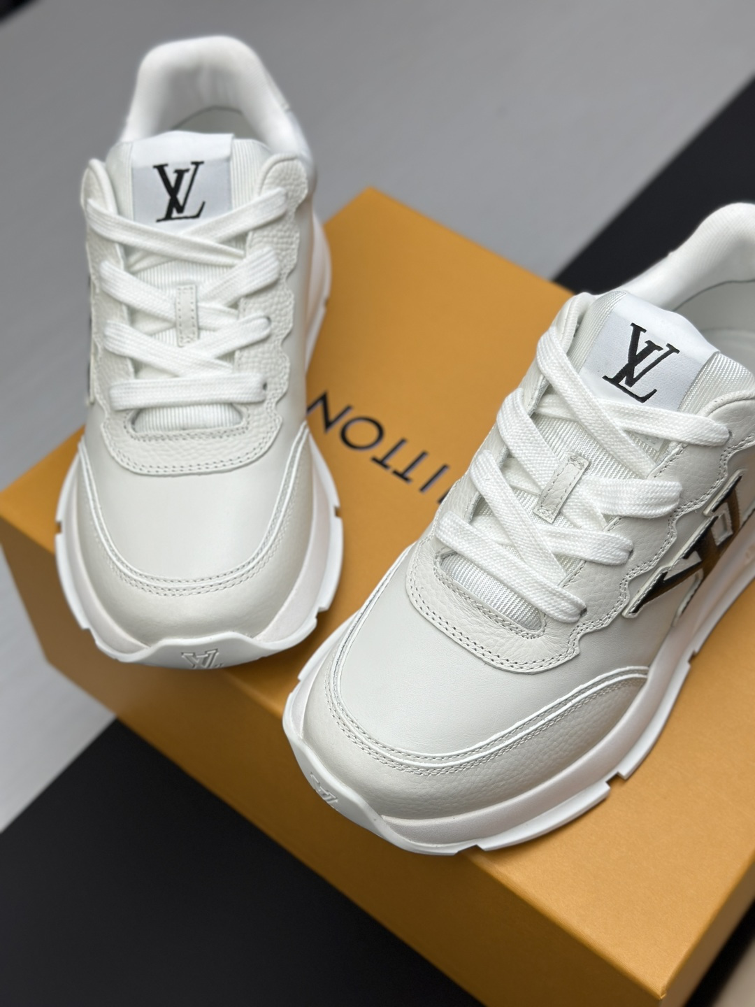 Male Basic Shoes Mesh L