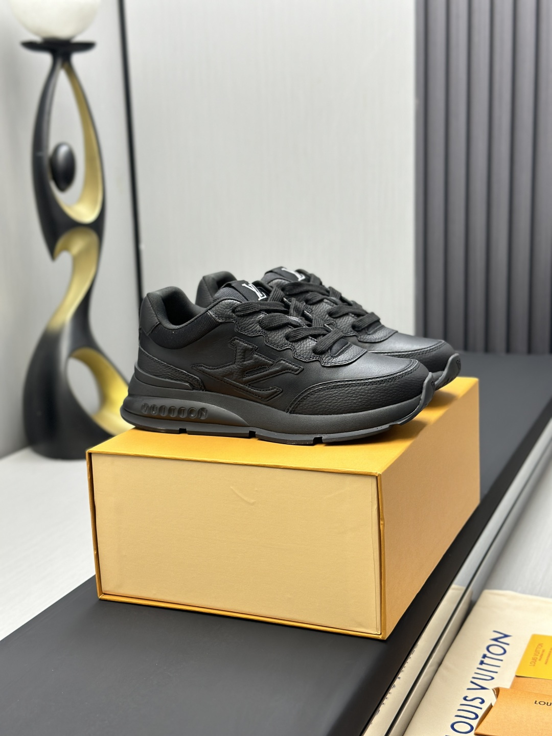 Male Basic Shoes Mesh L