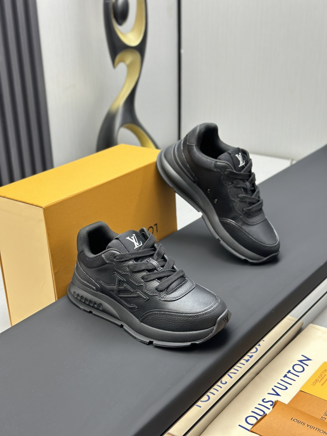 Male Basic Shoes Mesh L