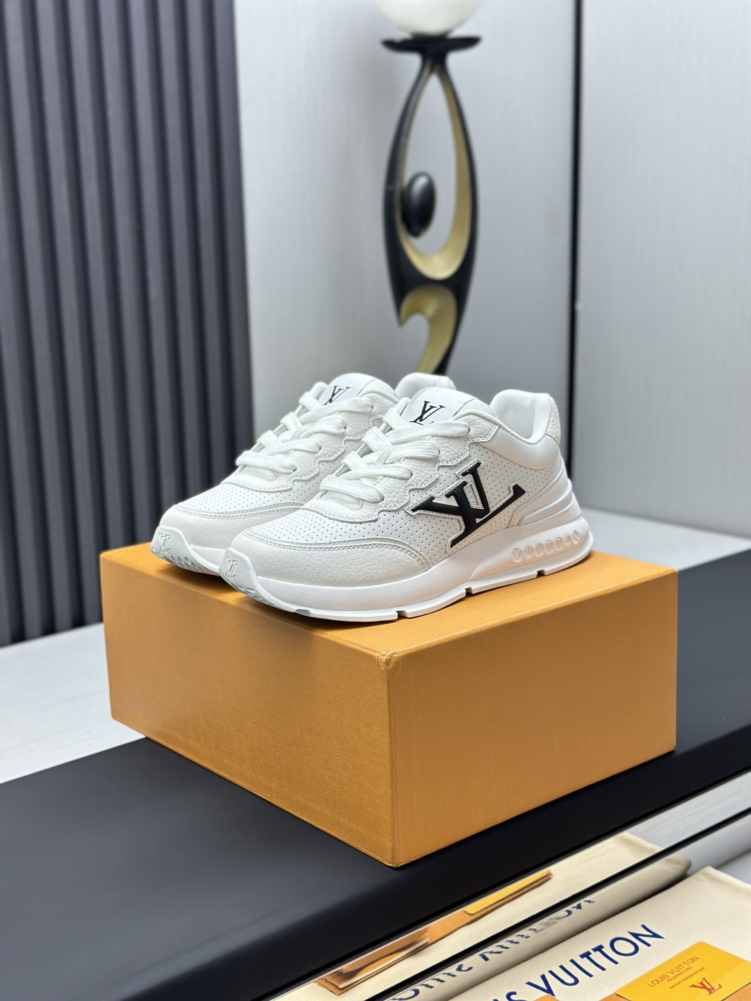 Male Basic Shoes Mesh L