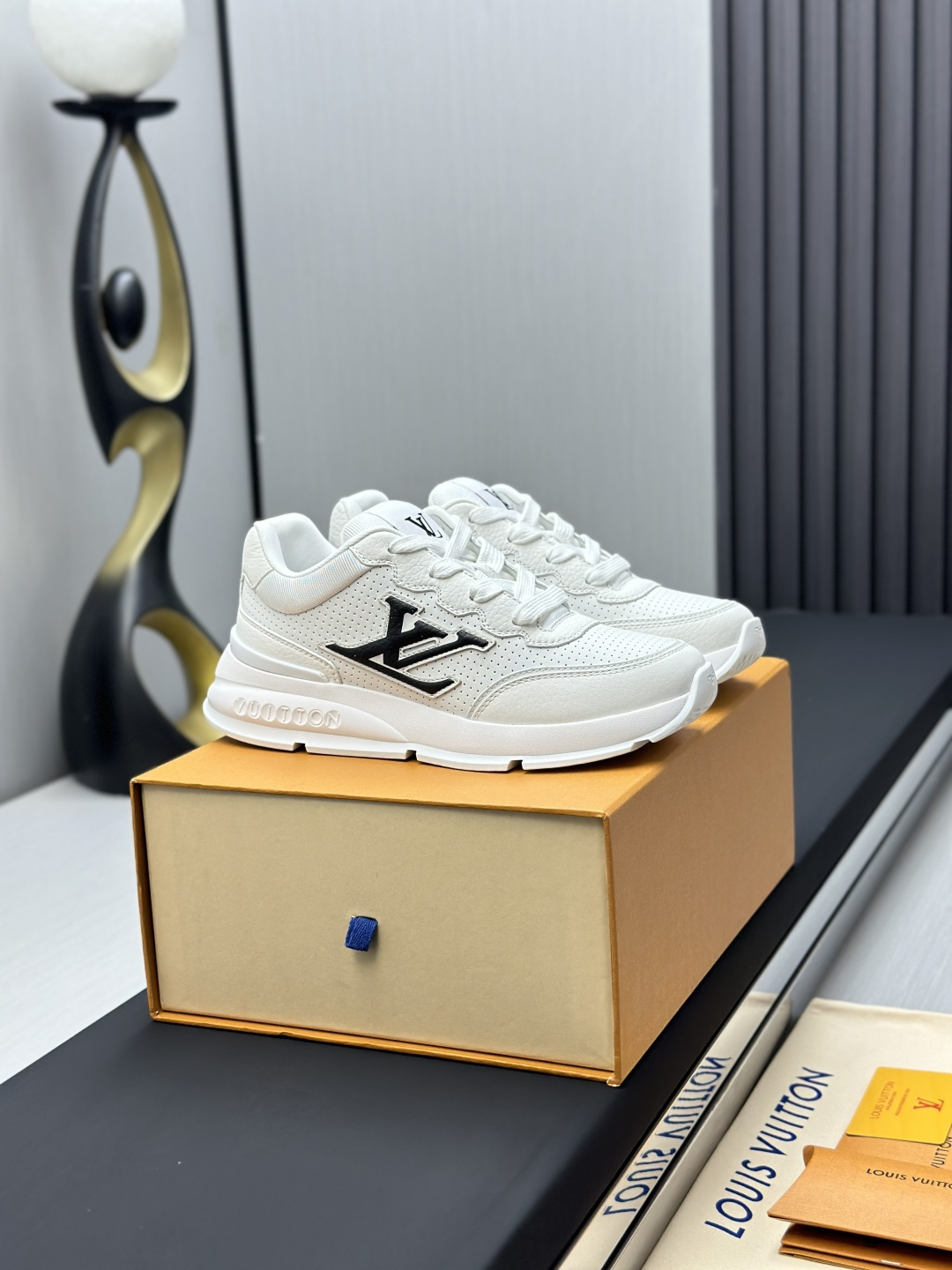 Male Basic Shoes Mesh L