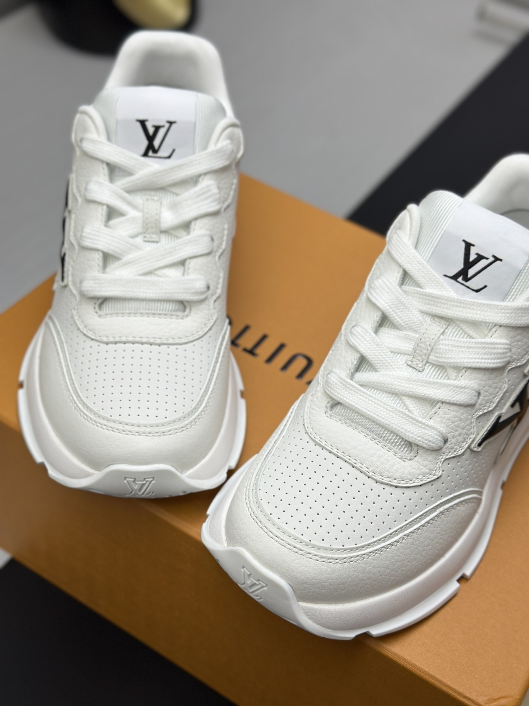 Male Basic Shoes Mesh L