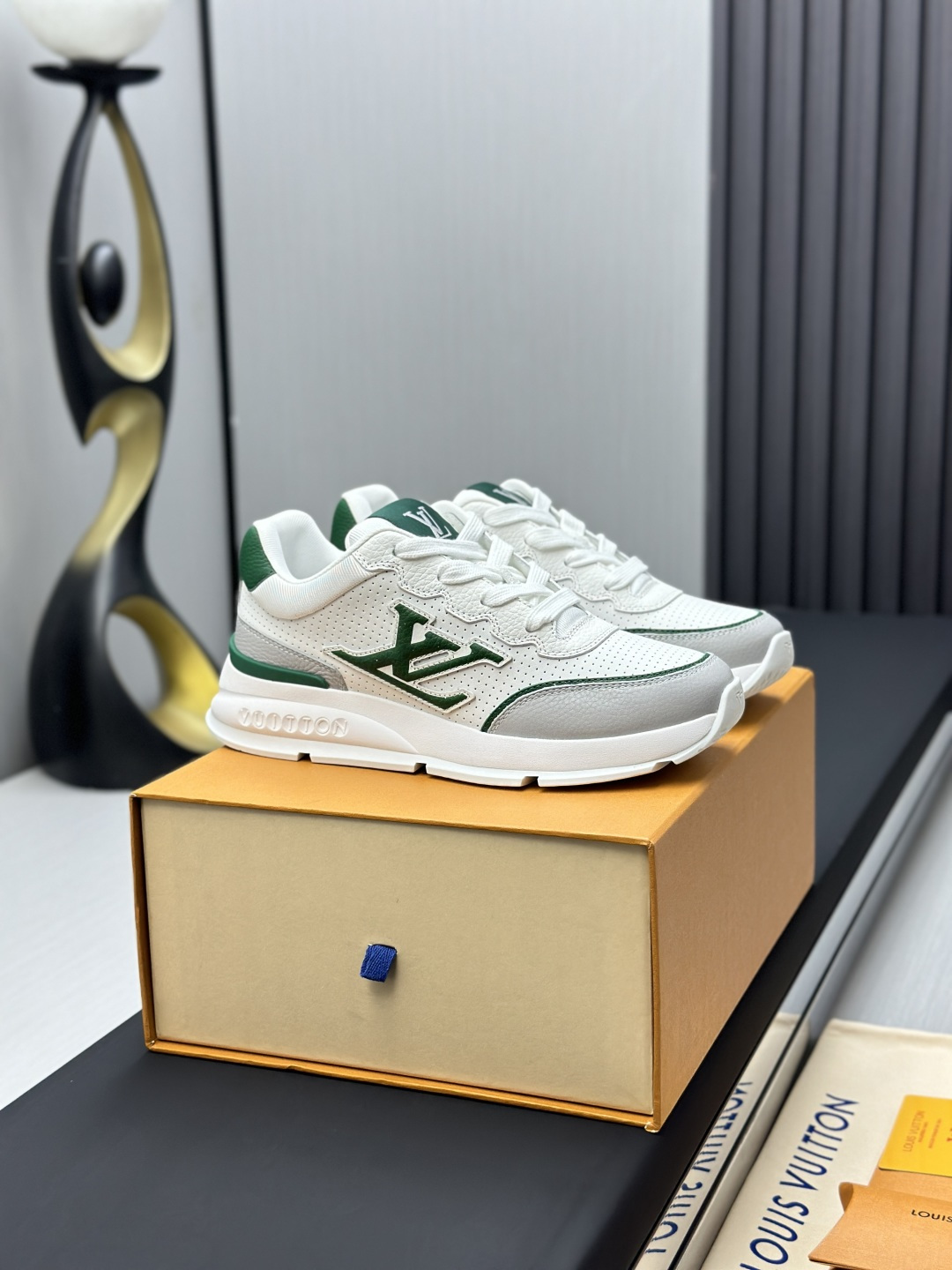 Male Basic Shoes Mesh L