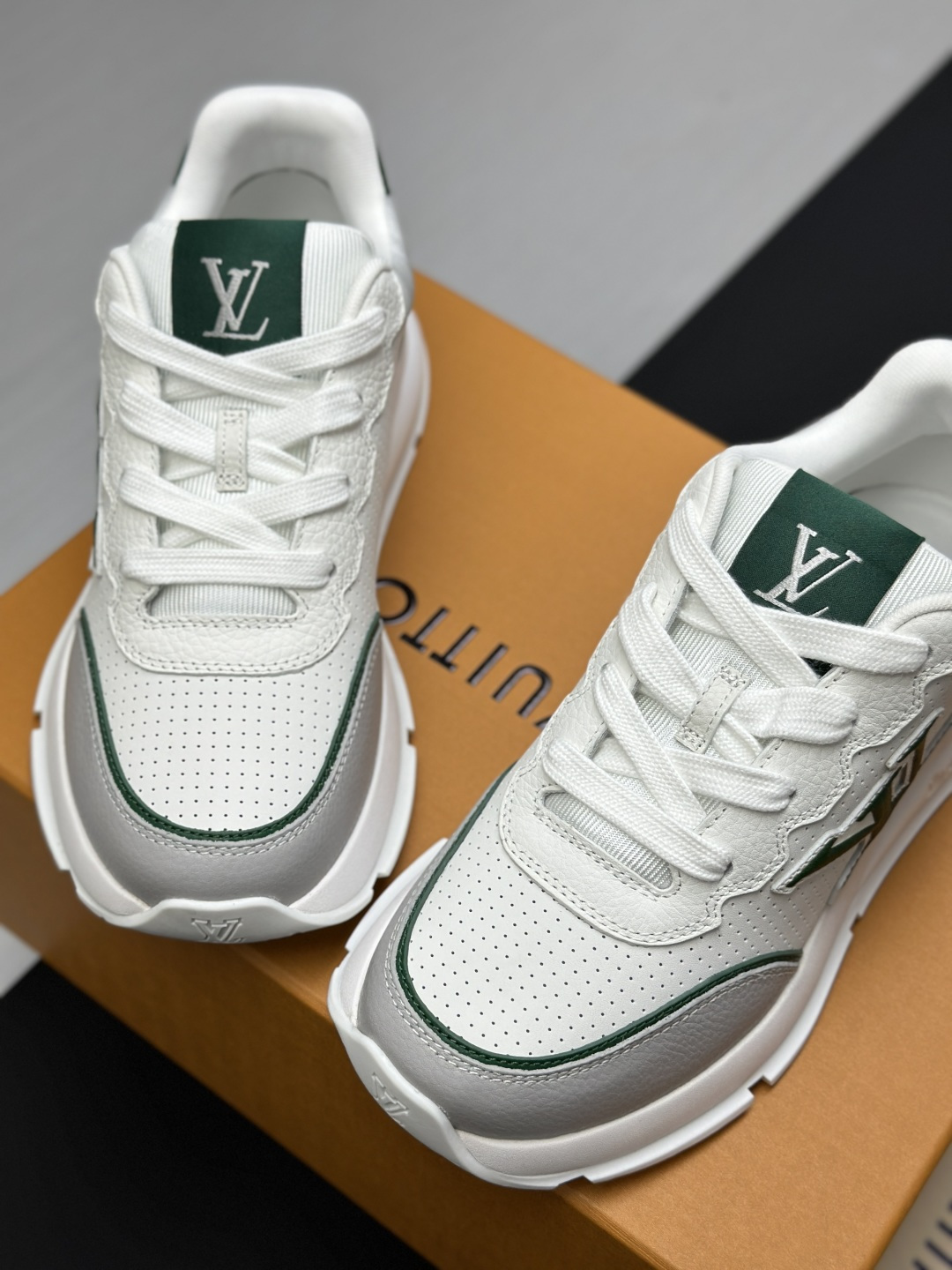 Male Basic Shoes Mesh L