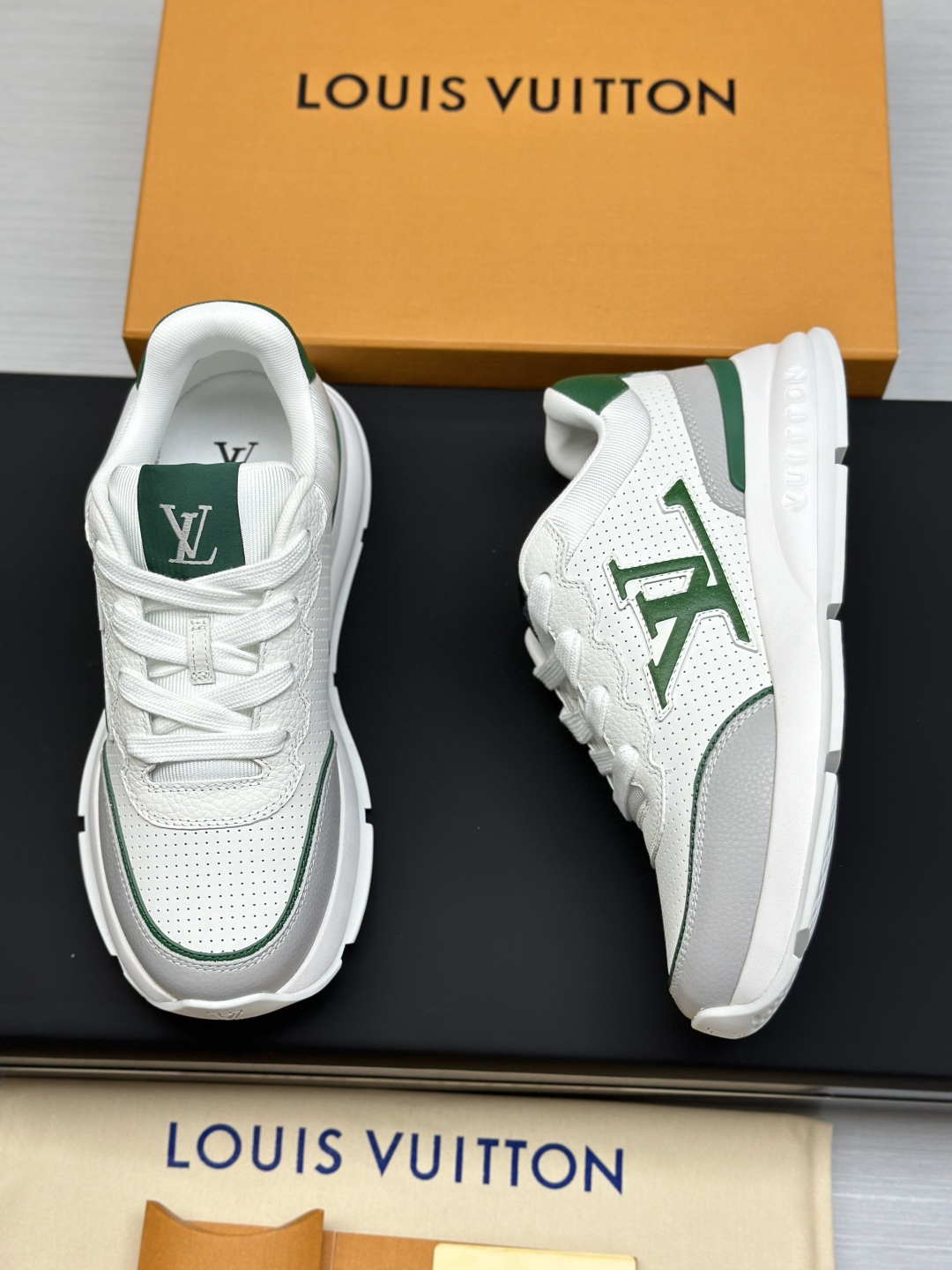 Male Basic Shoes Mesh L