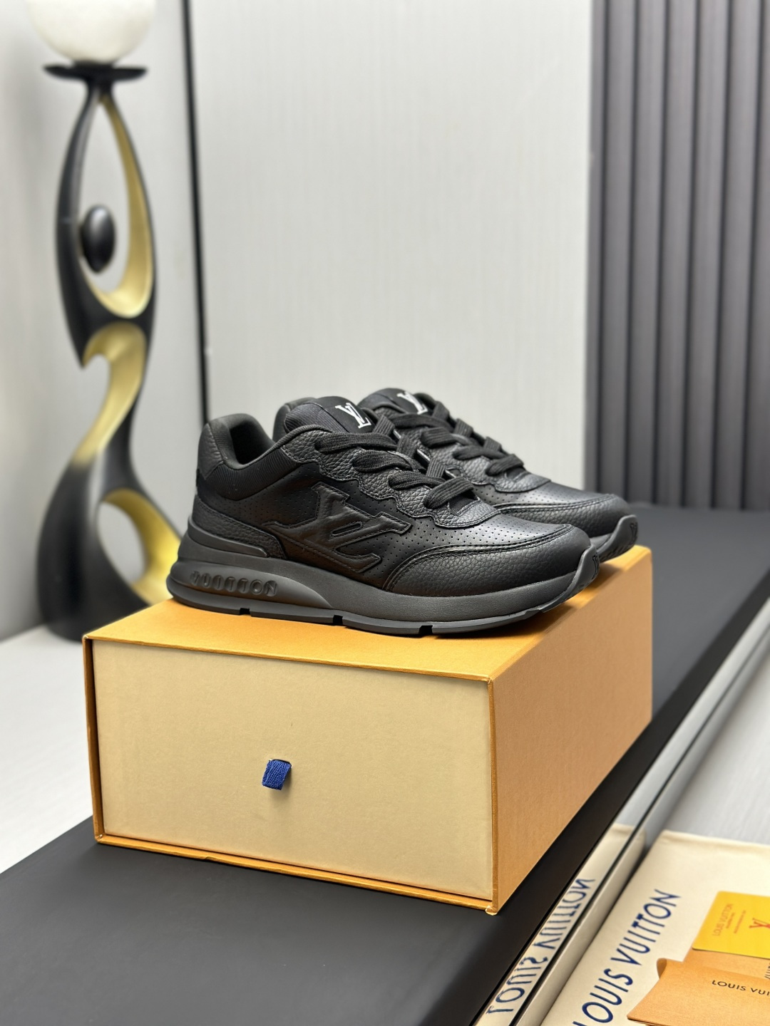 Male Basic Shoes Mesh L