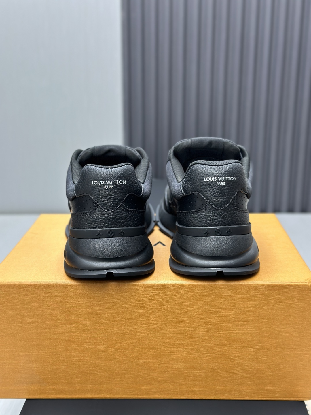 Male Basic Shoes Mesh L