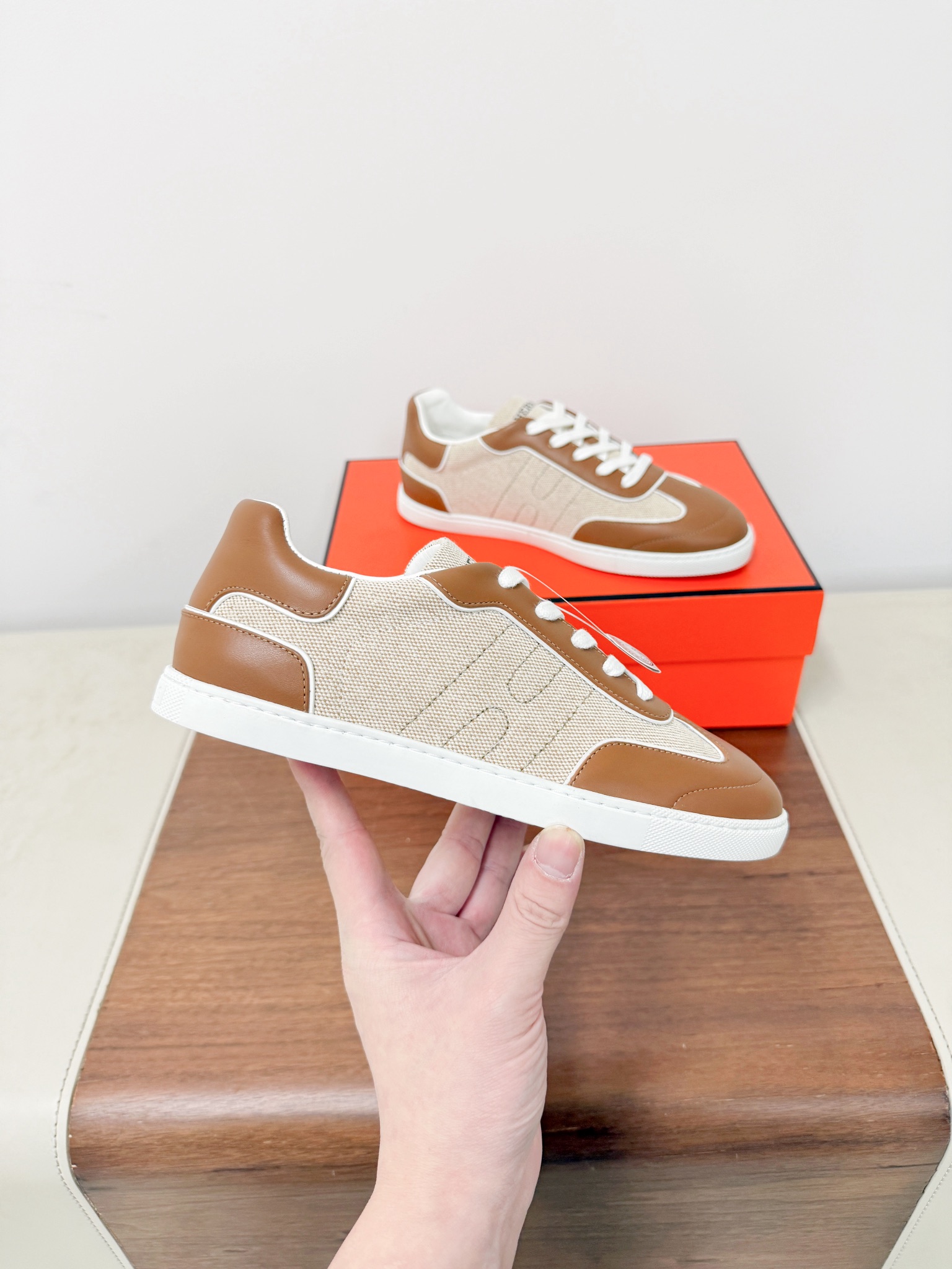 Hermes Female Sneakers White Breathable M