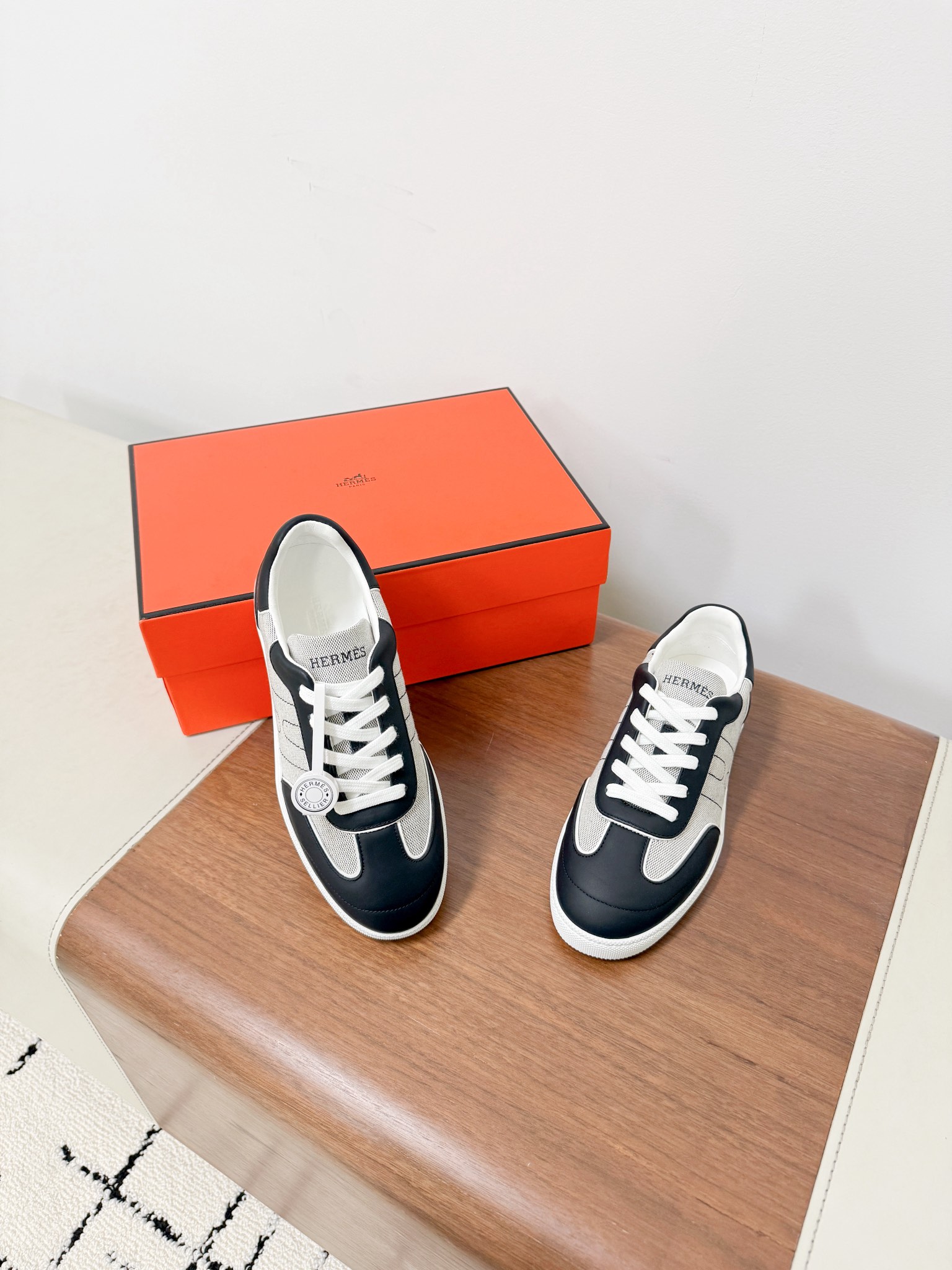 Hermes Female Sneakers White Breathable M