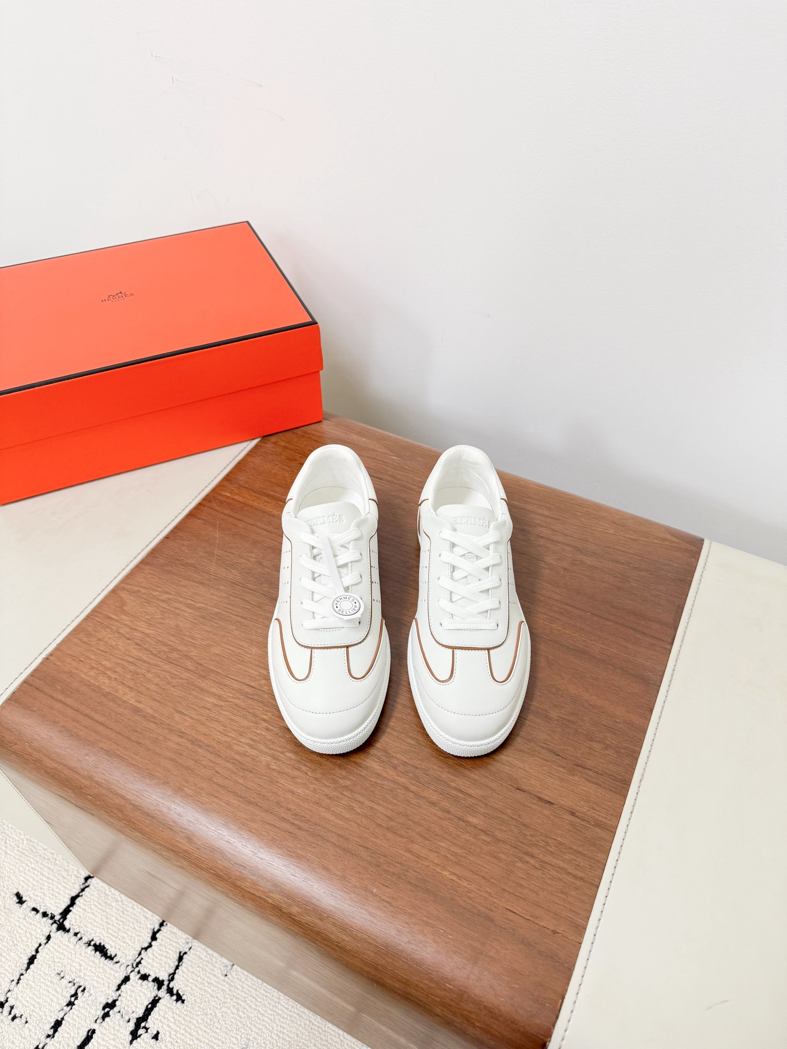 Hermes Female Sneakers White Breathable M