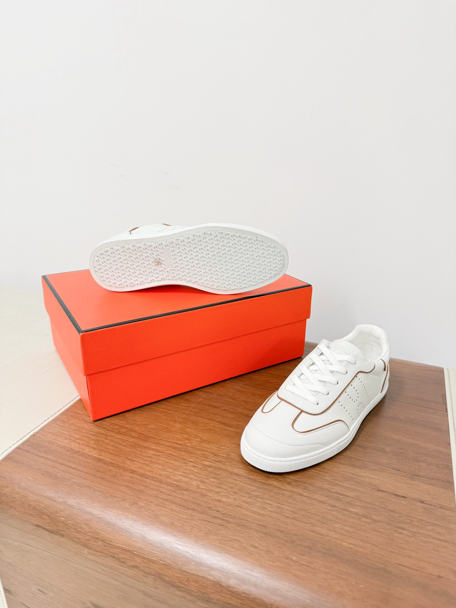 Hermes Female Sneakers White Breathable M