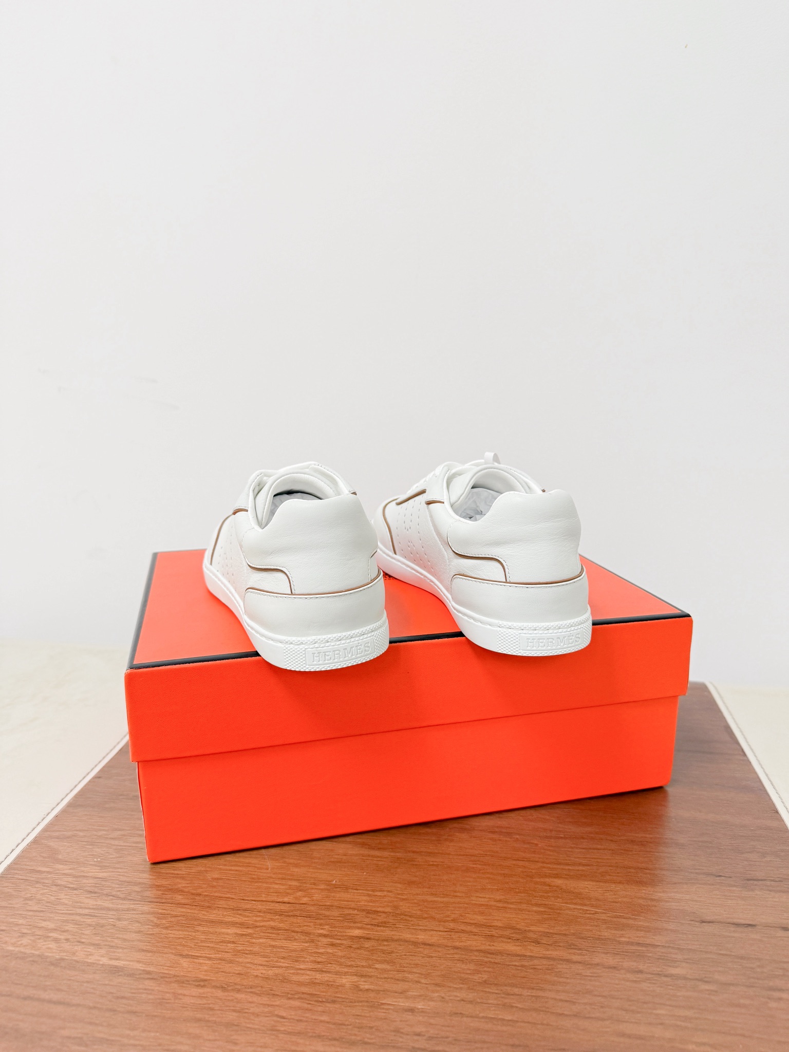 Hermes Female Sneakers White Breathable M