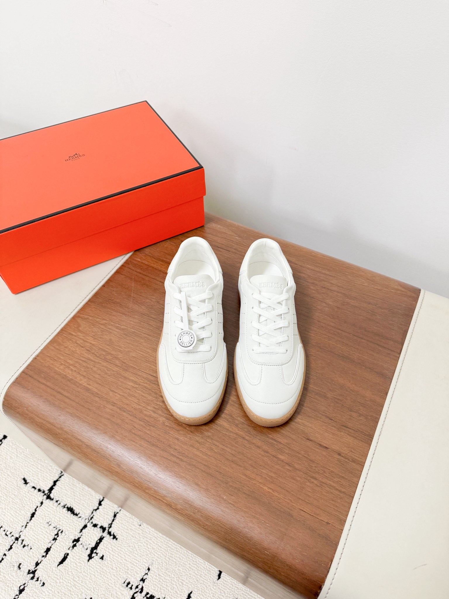 Hermes Female Sneakers White Breathable M
