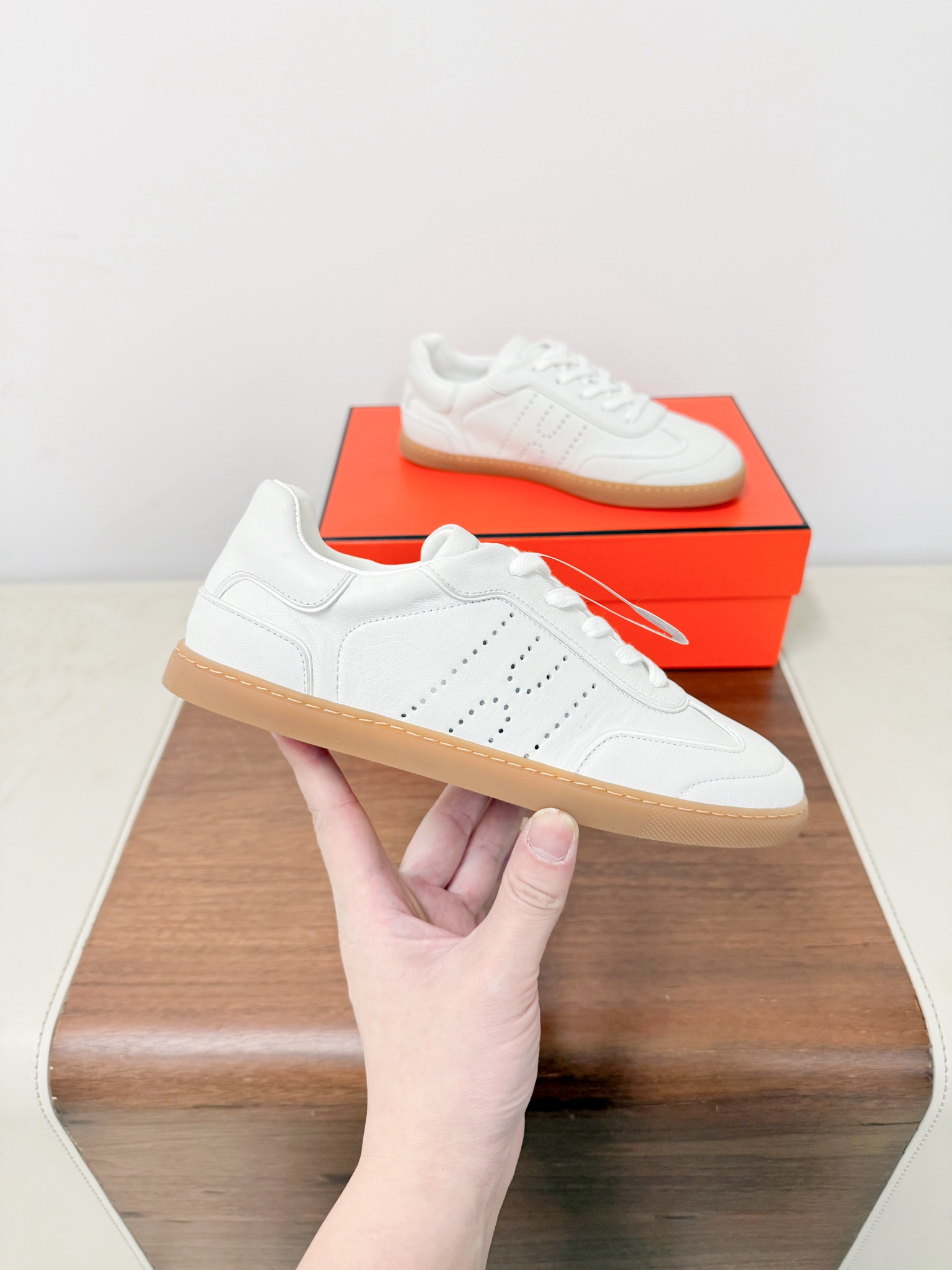 Hermes Female Sneakers White Breathable M