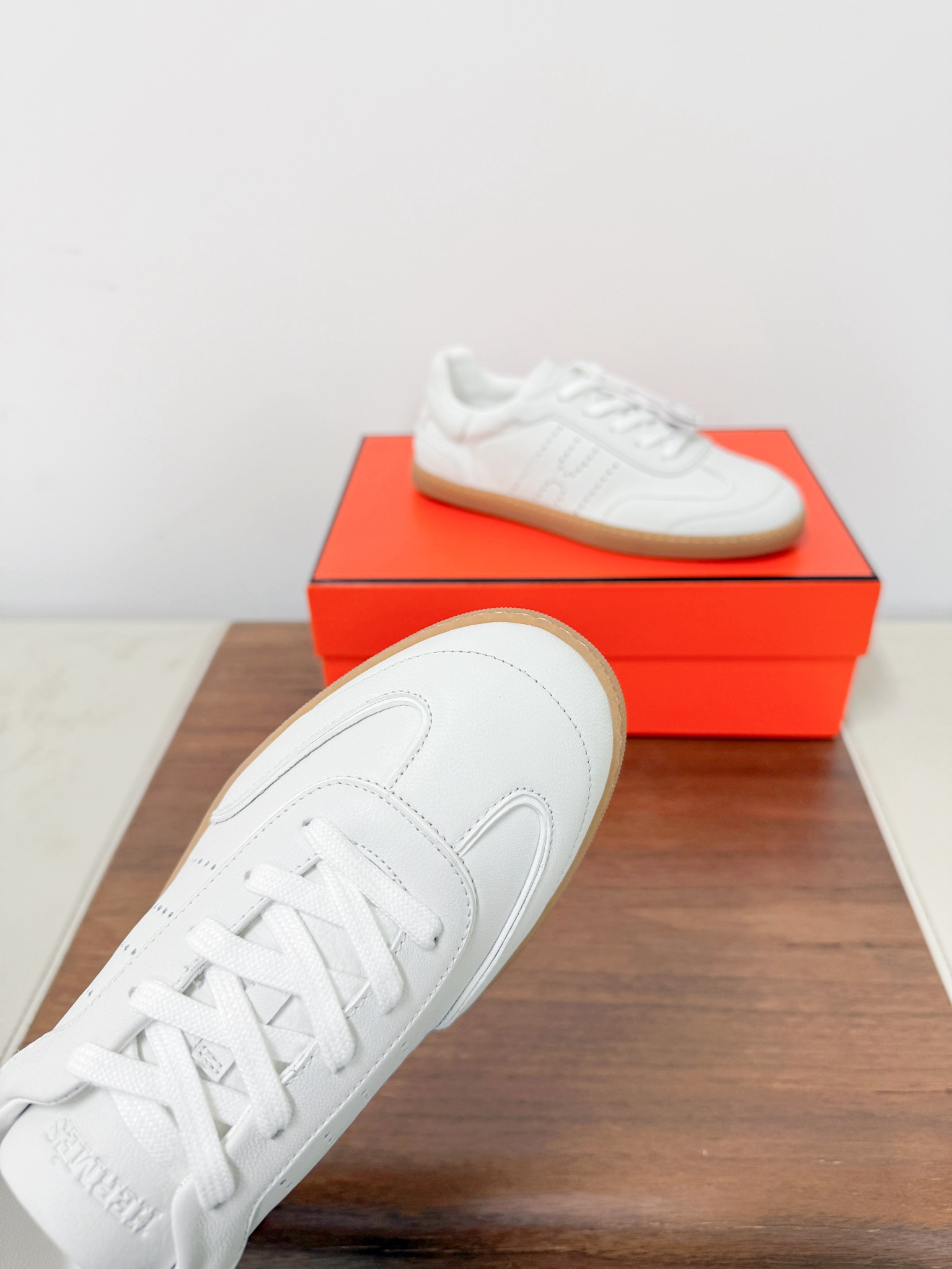 Hermes Female Sneakers White Breathable M