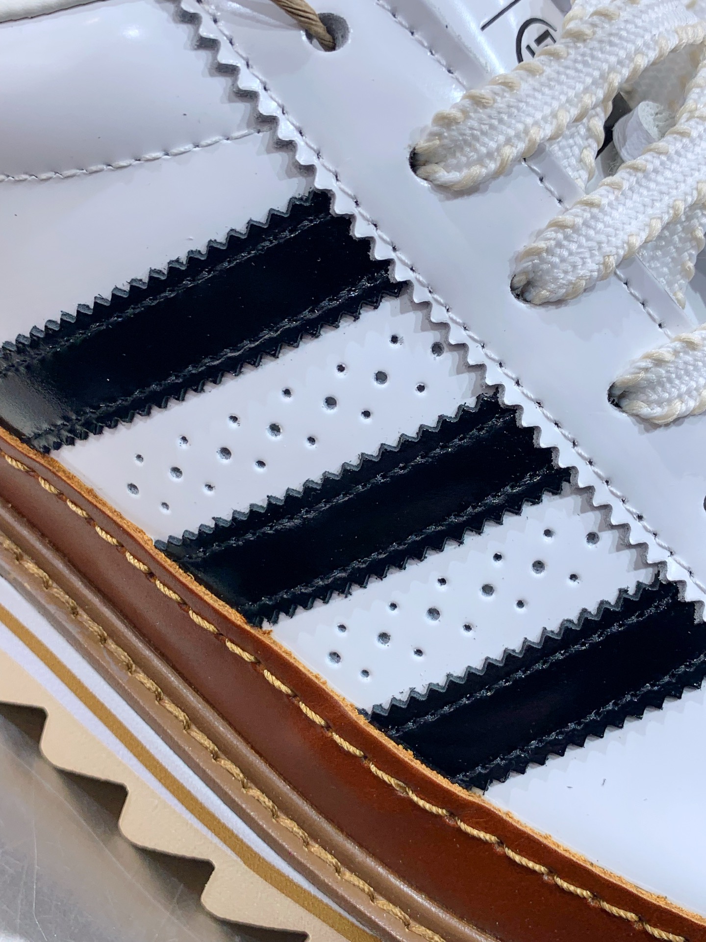 Adidas Calvin Klein New Balance Nike The North Face Male Sneakers M-l-s