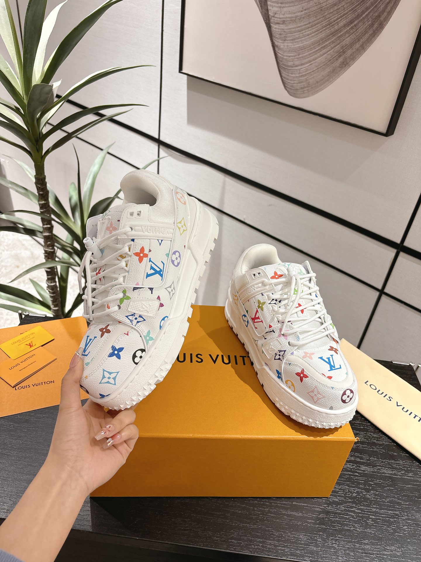 Louis Vuitton Male Basic Shoes L