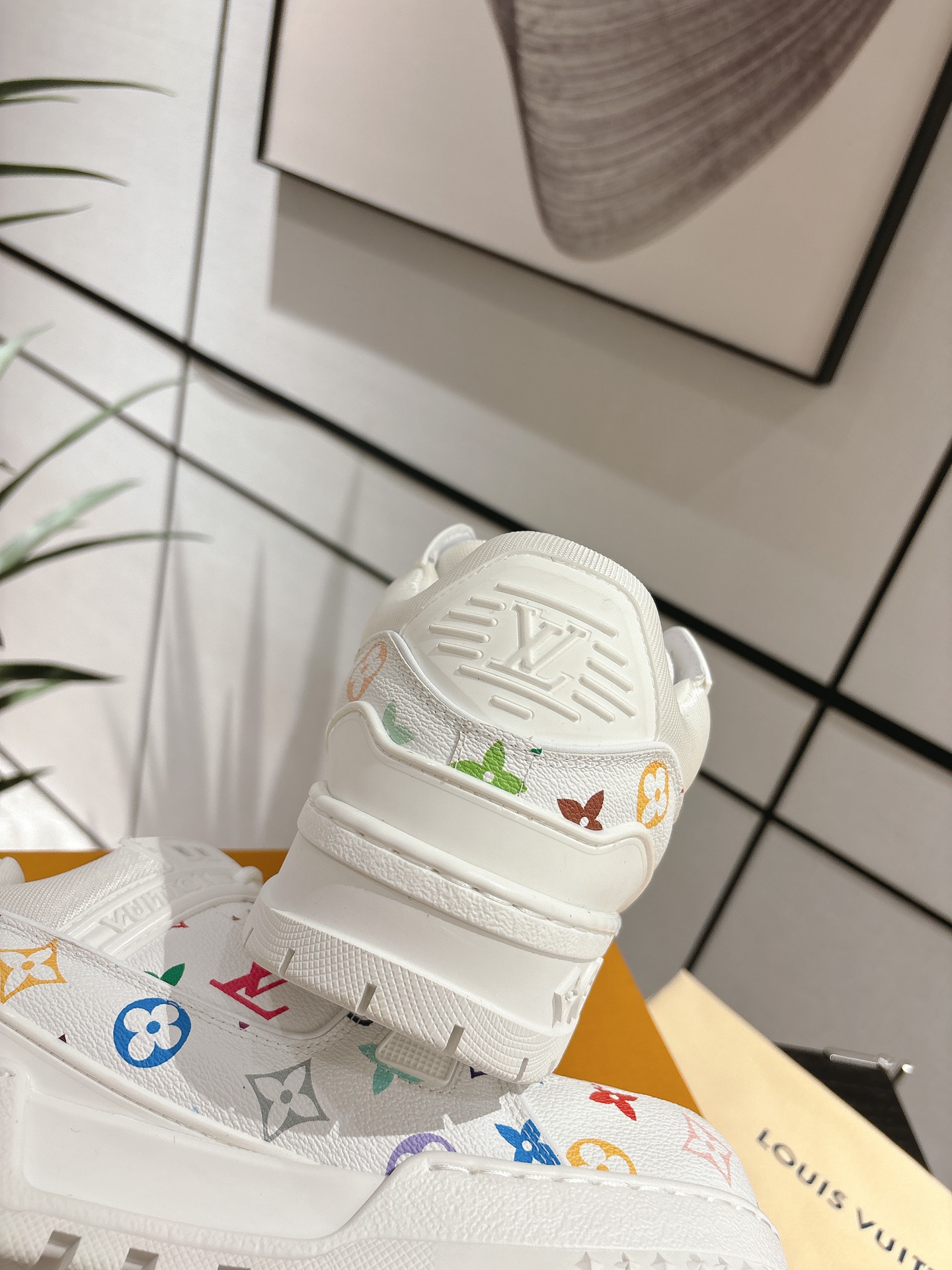 Louis Vuitton Male Basic Shoes L