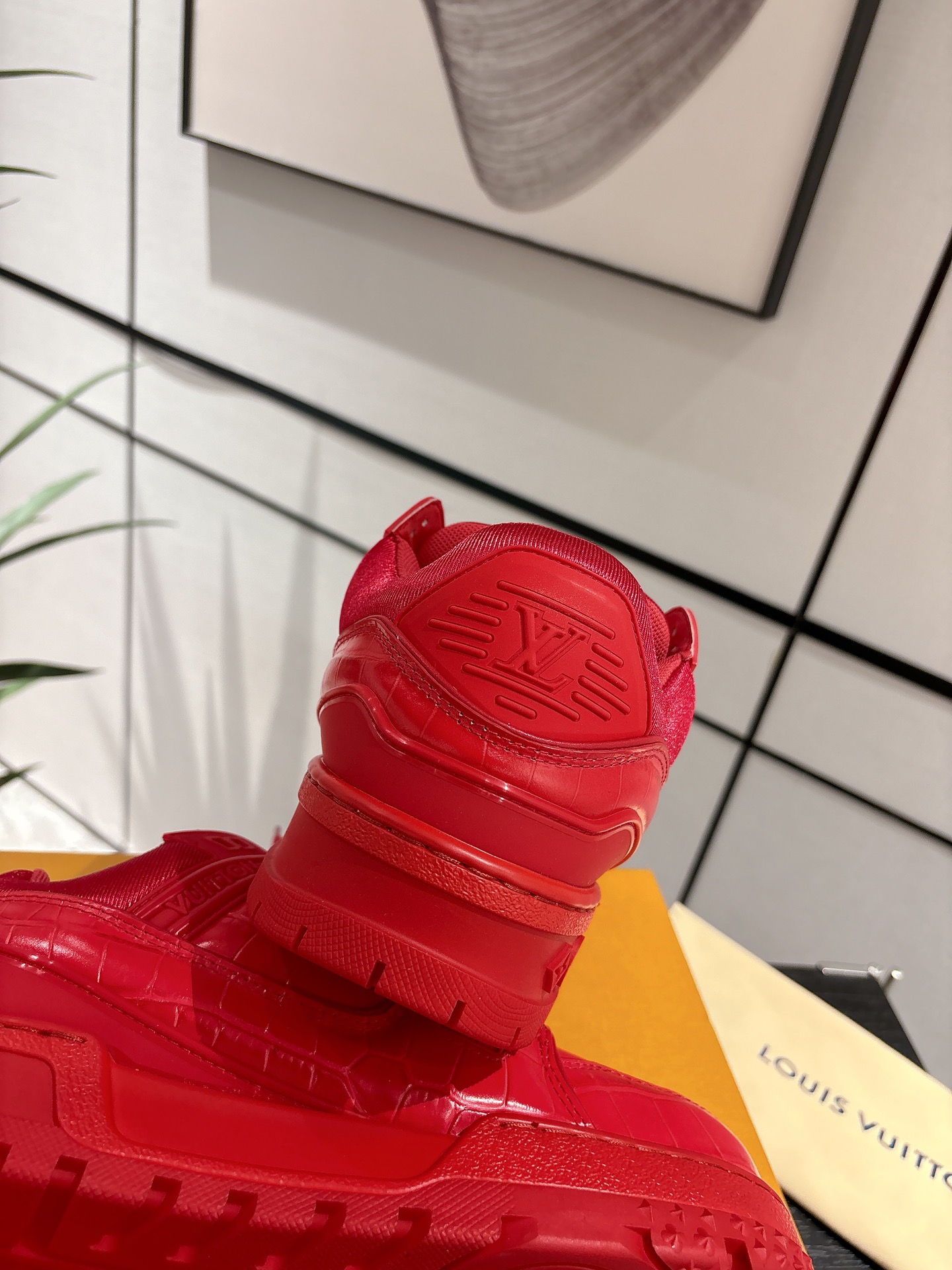 Louis Vuitton Male Basic Shoes L