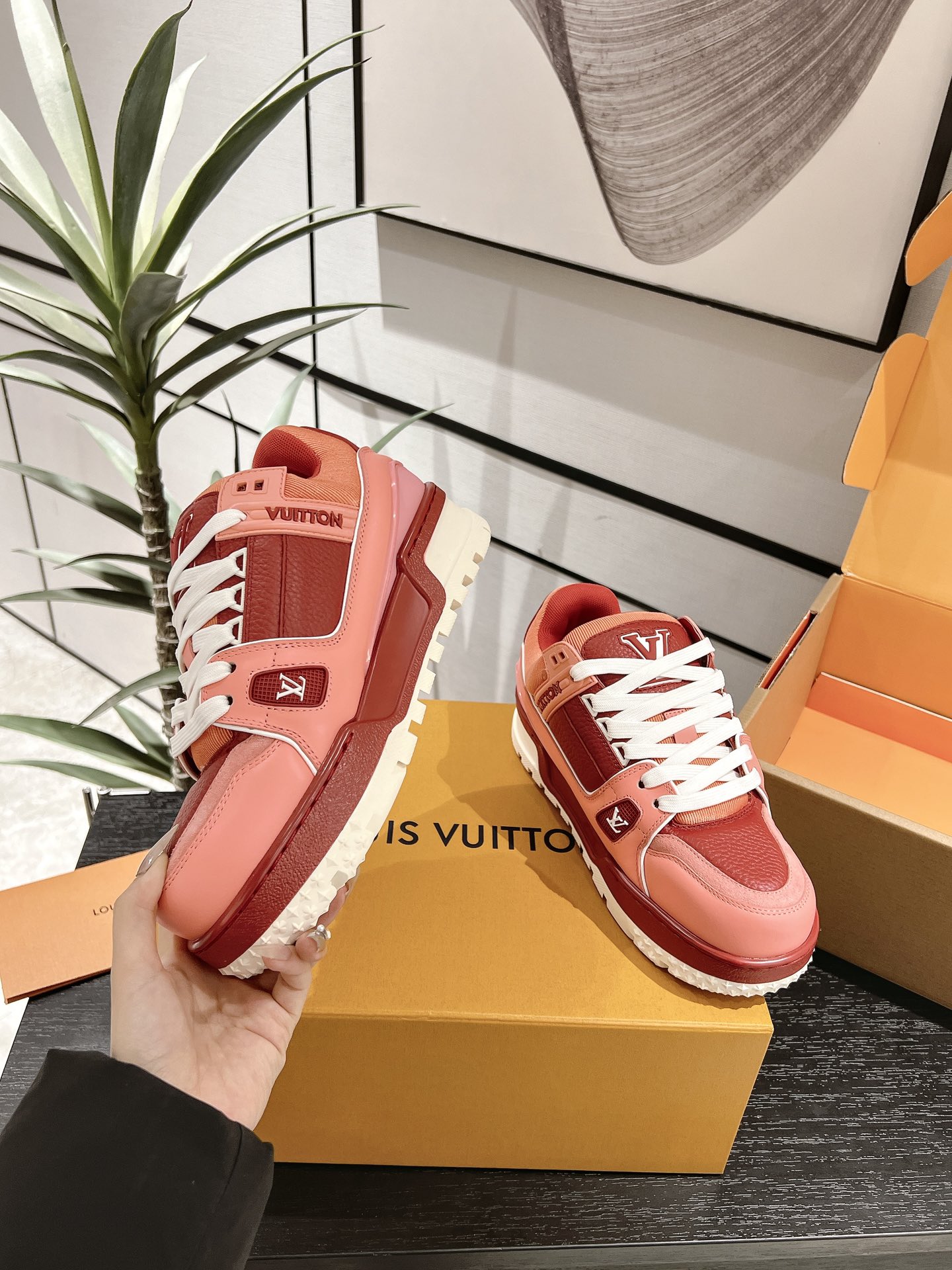 Louis Vuitton Male Basic Shoes L