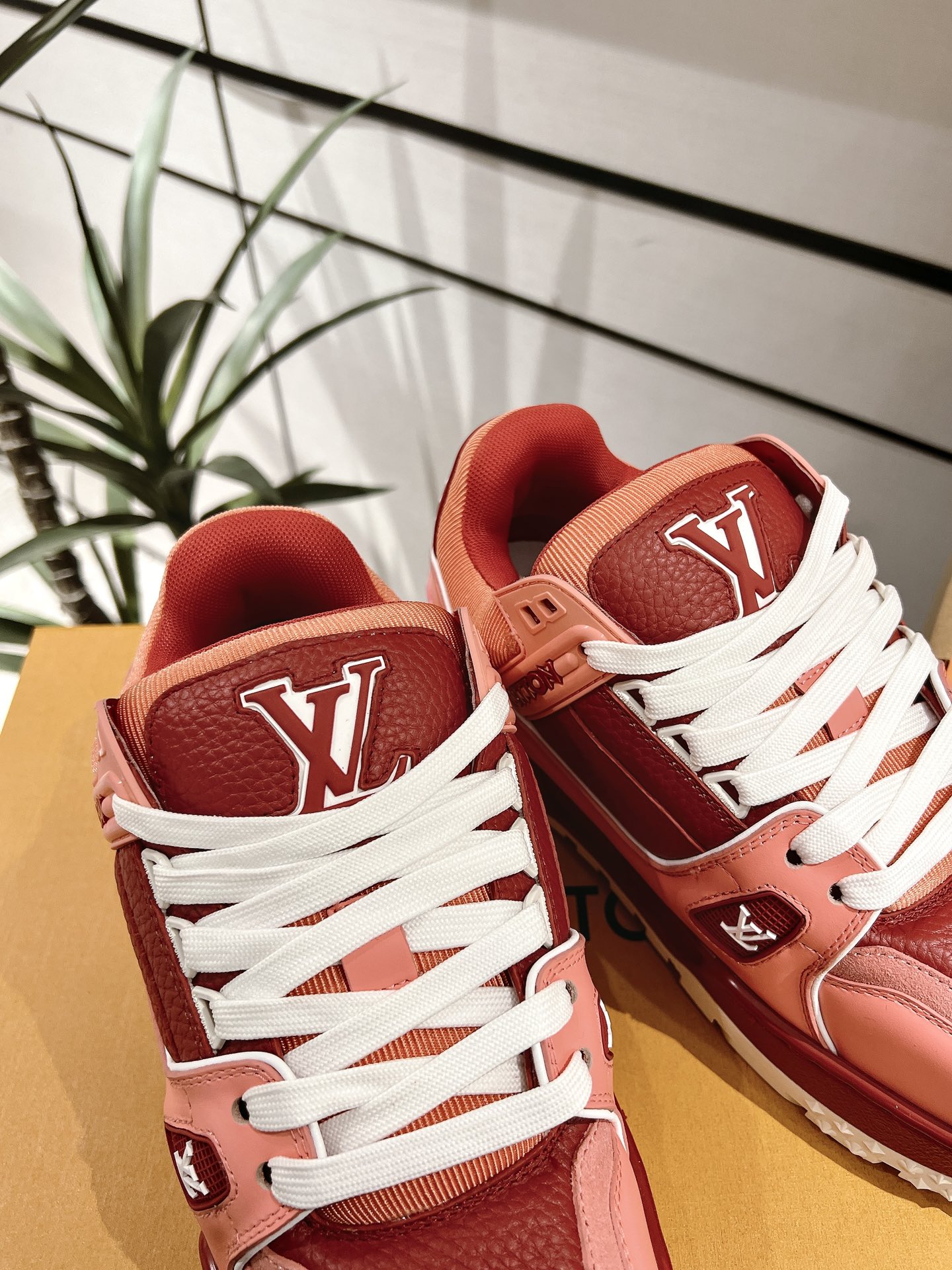 Louis Vuitton Male Basic Shoes L