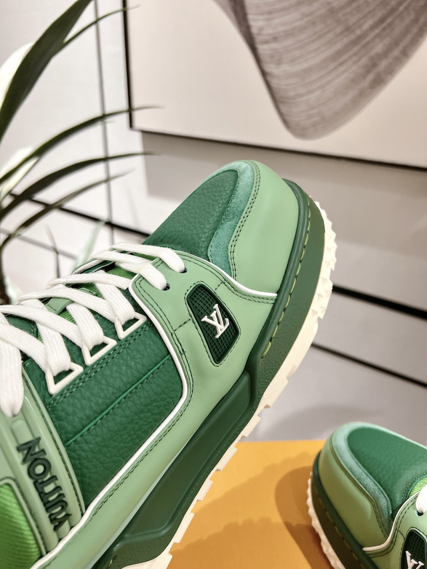 Louis Vuitton Male Basic Shoes L