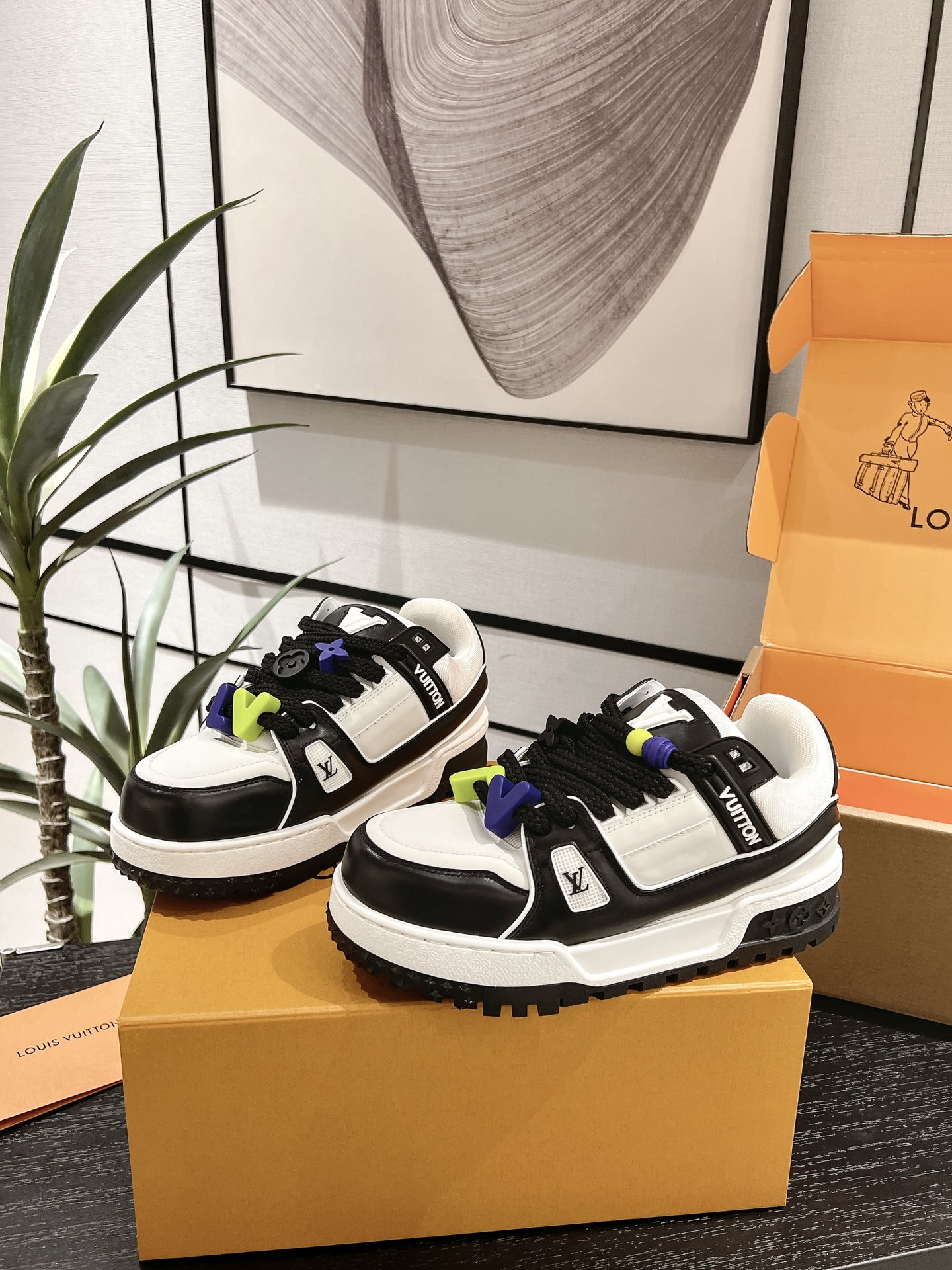 Louis Vuitton Male Basic Shoes L