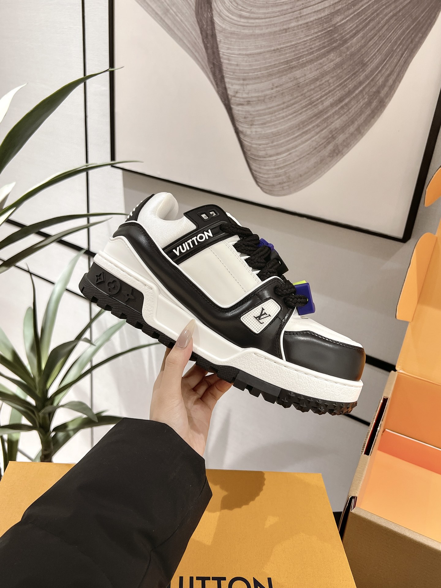 Louis Vuitton Male Basic Shoes L