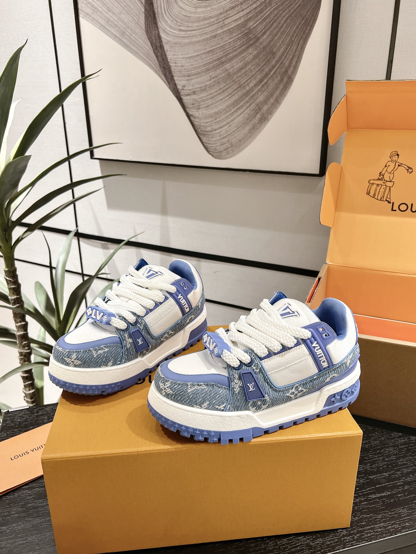 Louis Vuitton Male Basic Shoes L