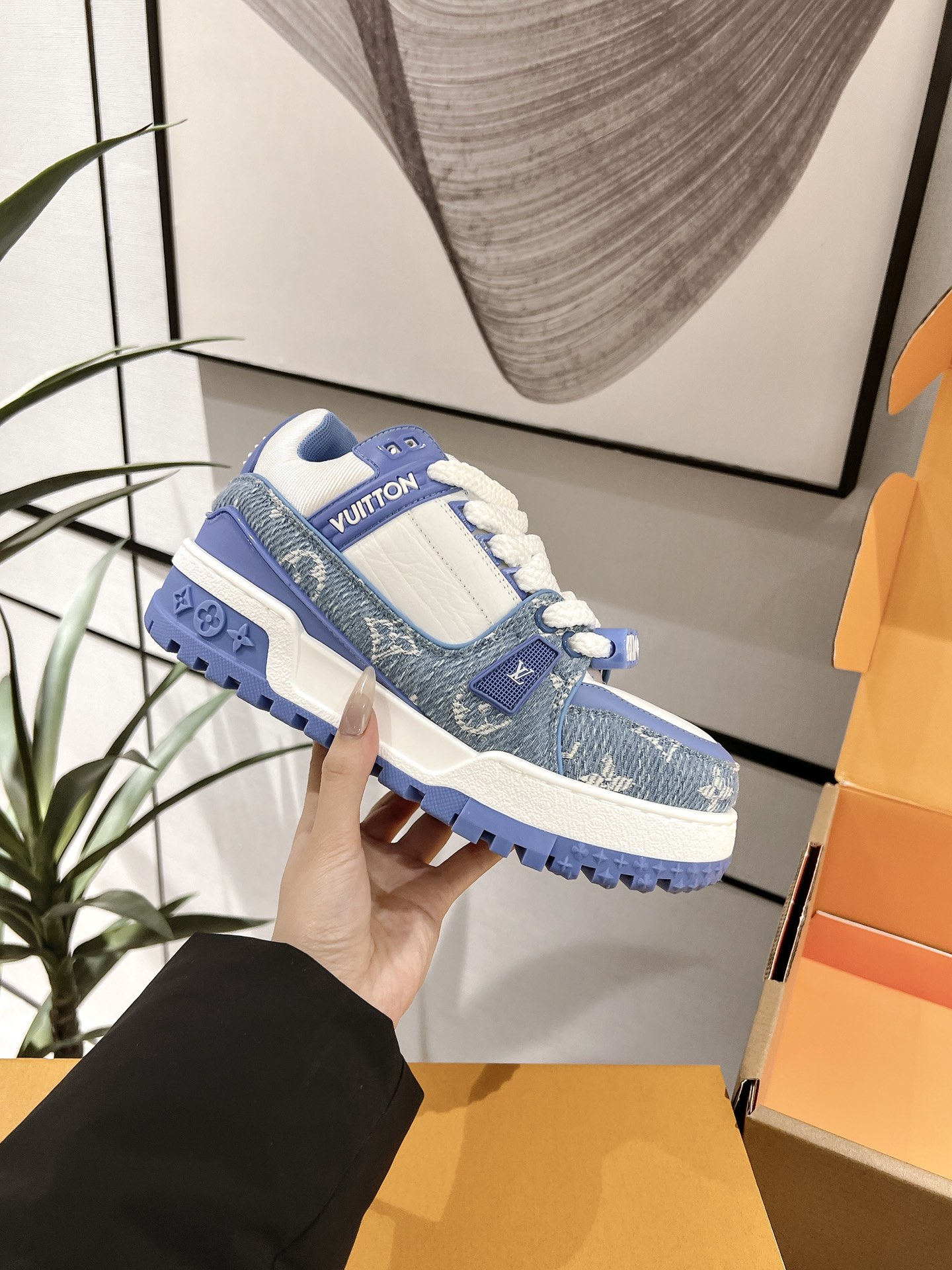 Louis Vuitton Male Basic Shoes L