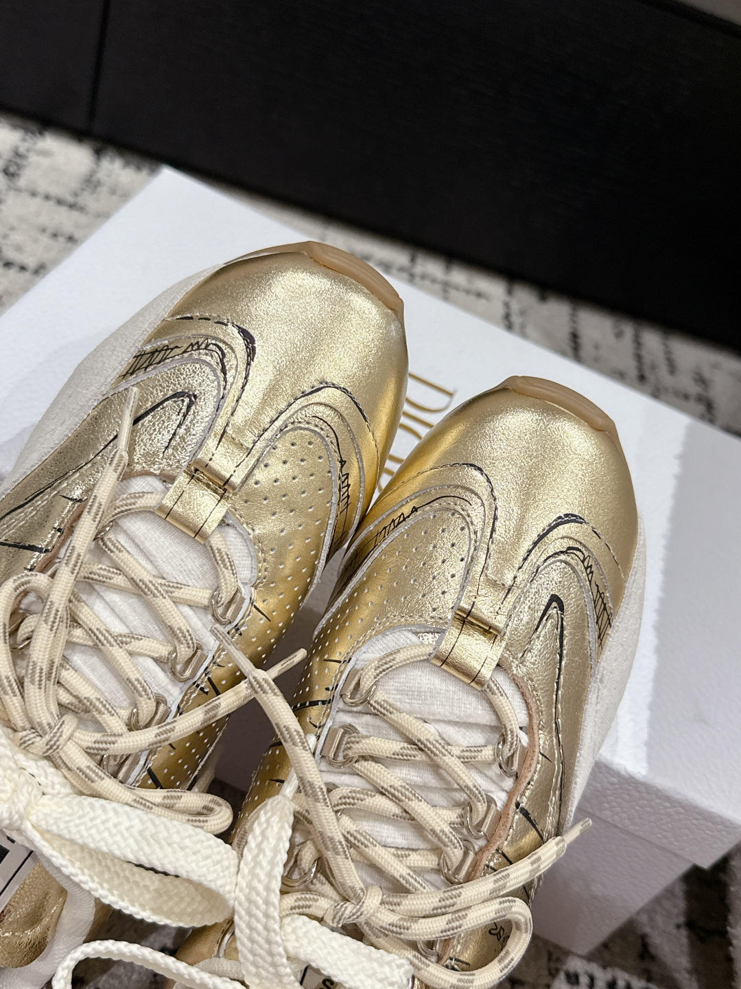 Dior Male Sneakers Breathable S