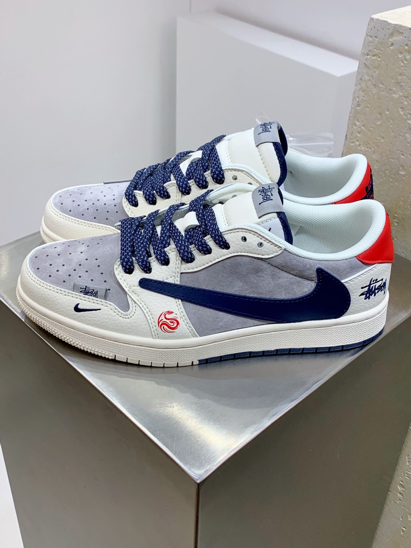 Jordan Nike Basic Shoes L-s