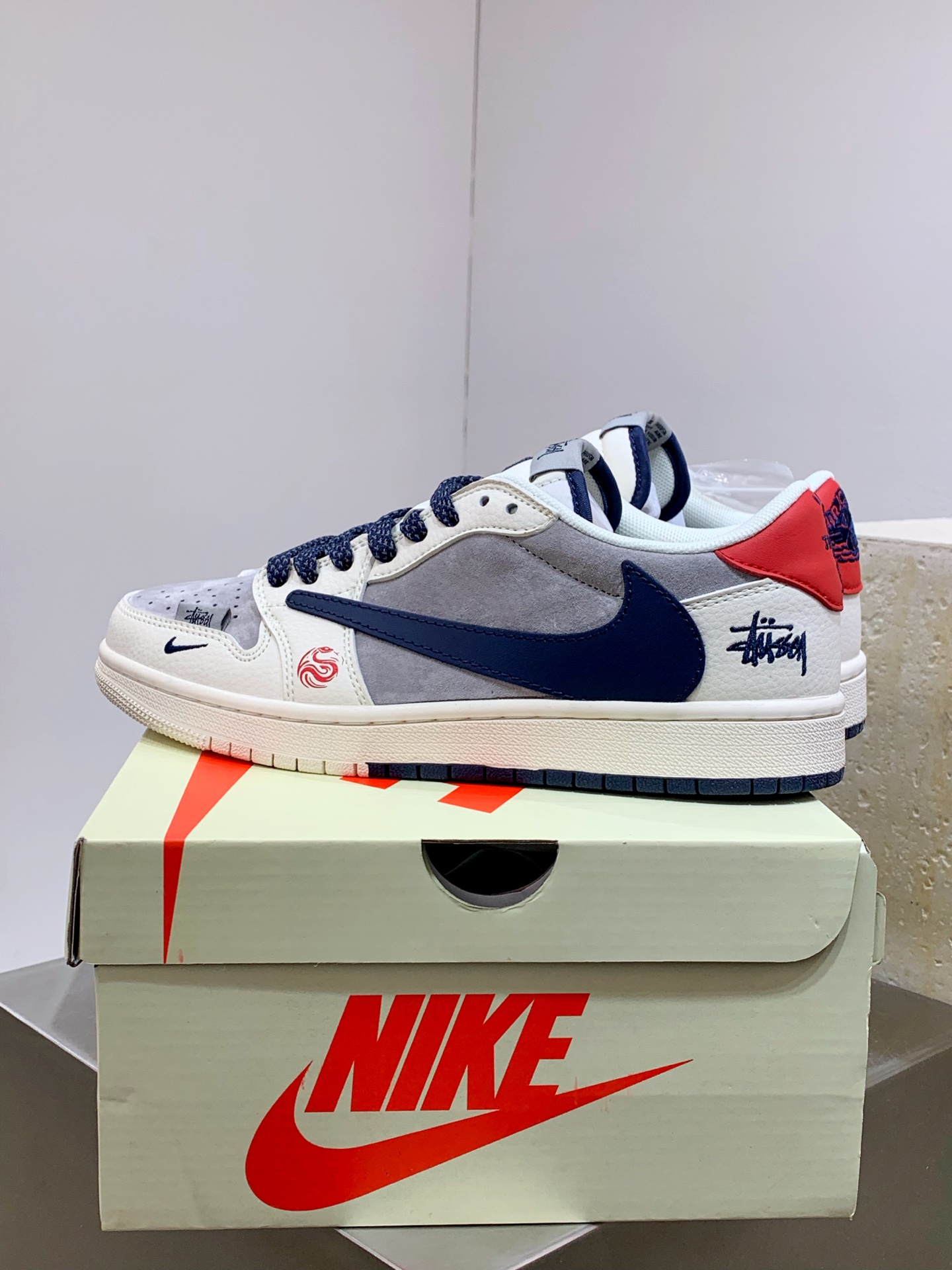 Jordan Nike Basic Shoes L-s