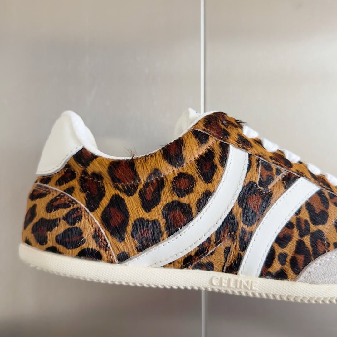 Celine Female Board Shoes Breathable M-l-s