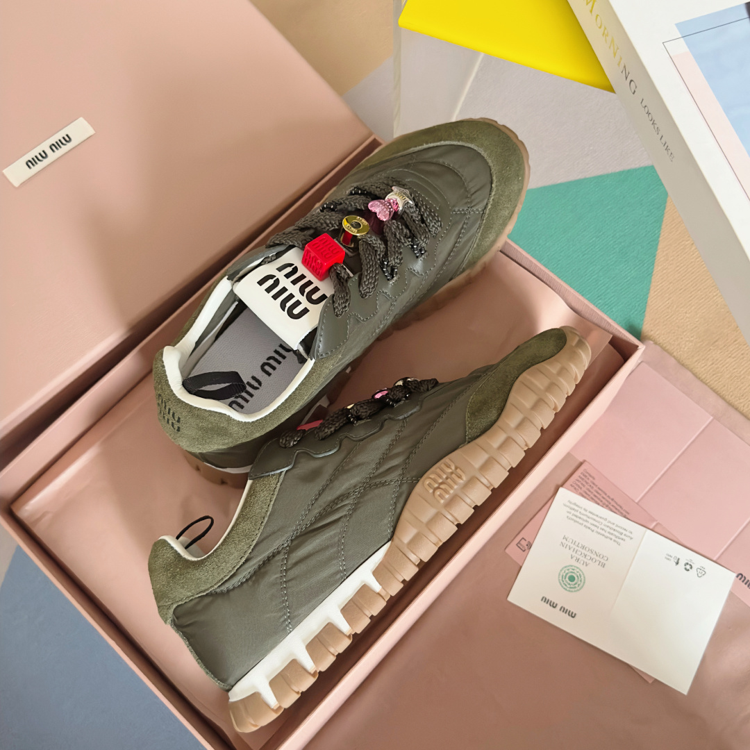 Miu Miu Female Sneakers Breathable M-s