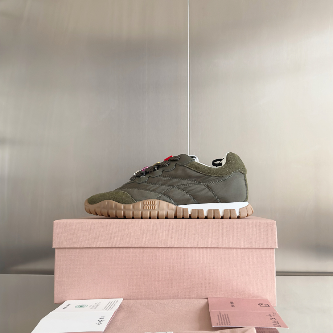 Miu Miu Female Sneakers Breathable M-s