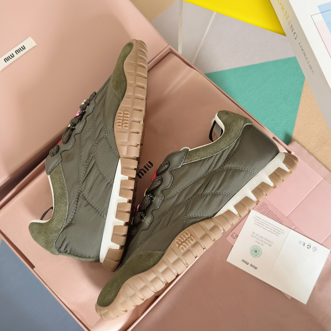 Miu Miu Female Sneakers Breathable M-s