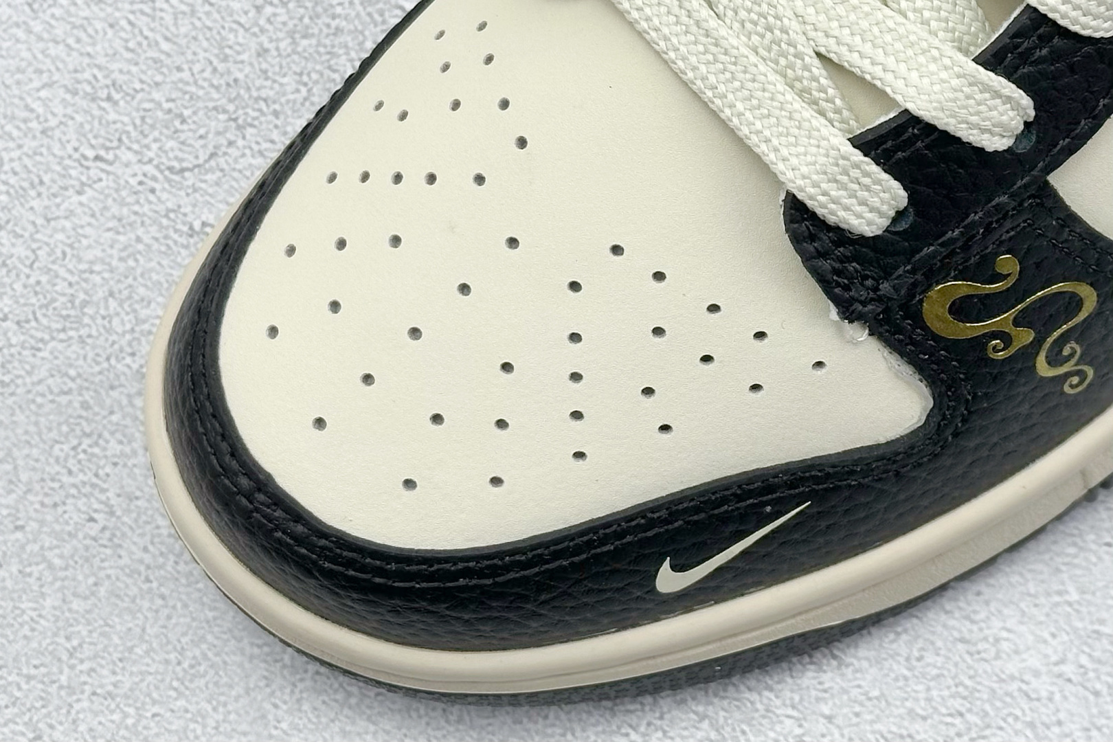 Nike Board Shoes L-s