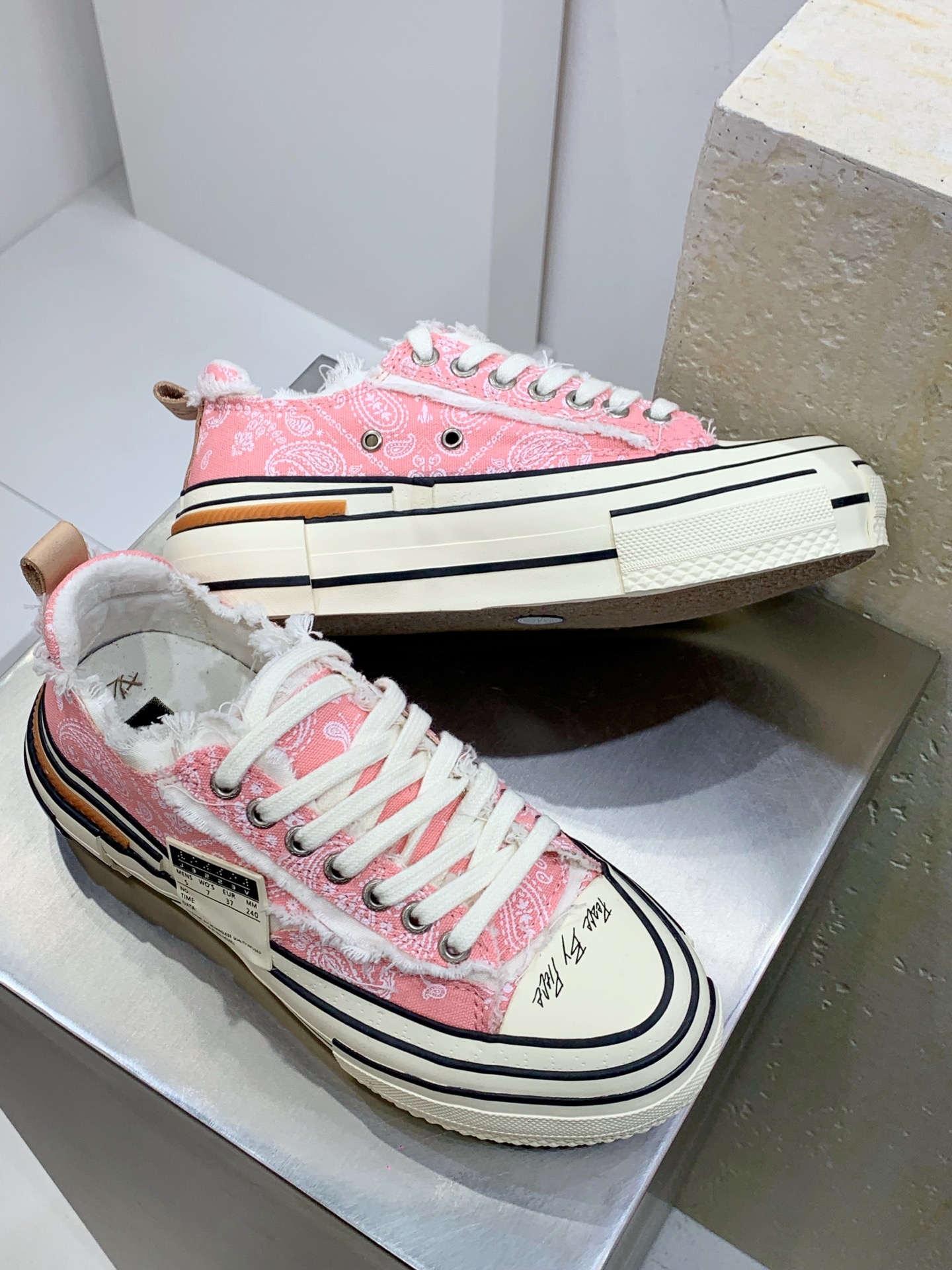 Adidas Calvin Klein Female Board Shoes M-l-s