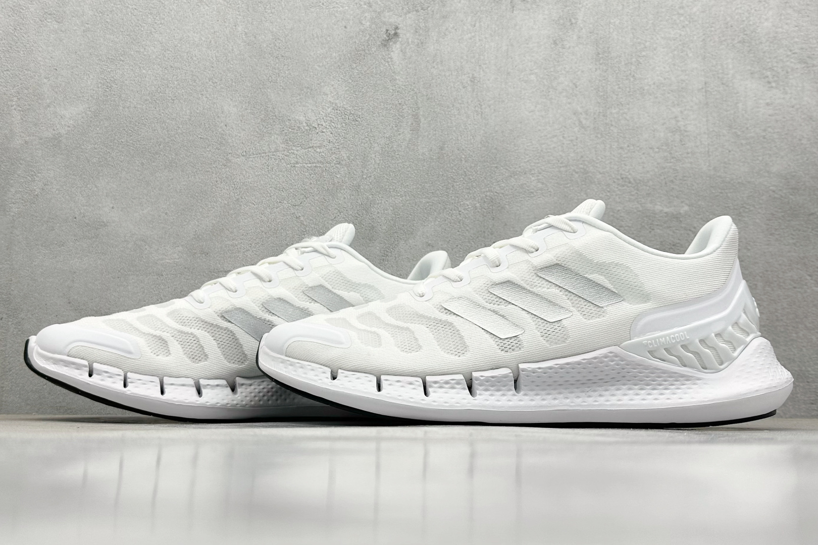 Adidas Running Shoes M-l